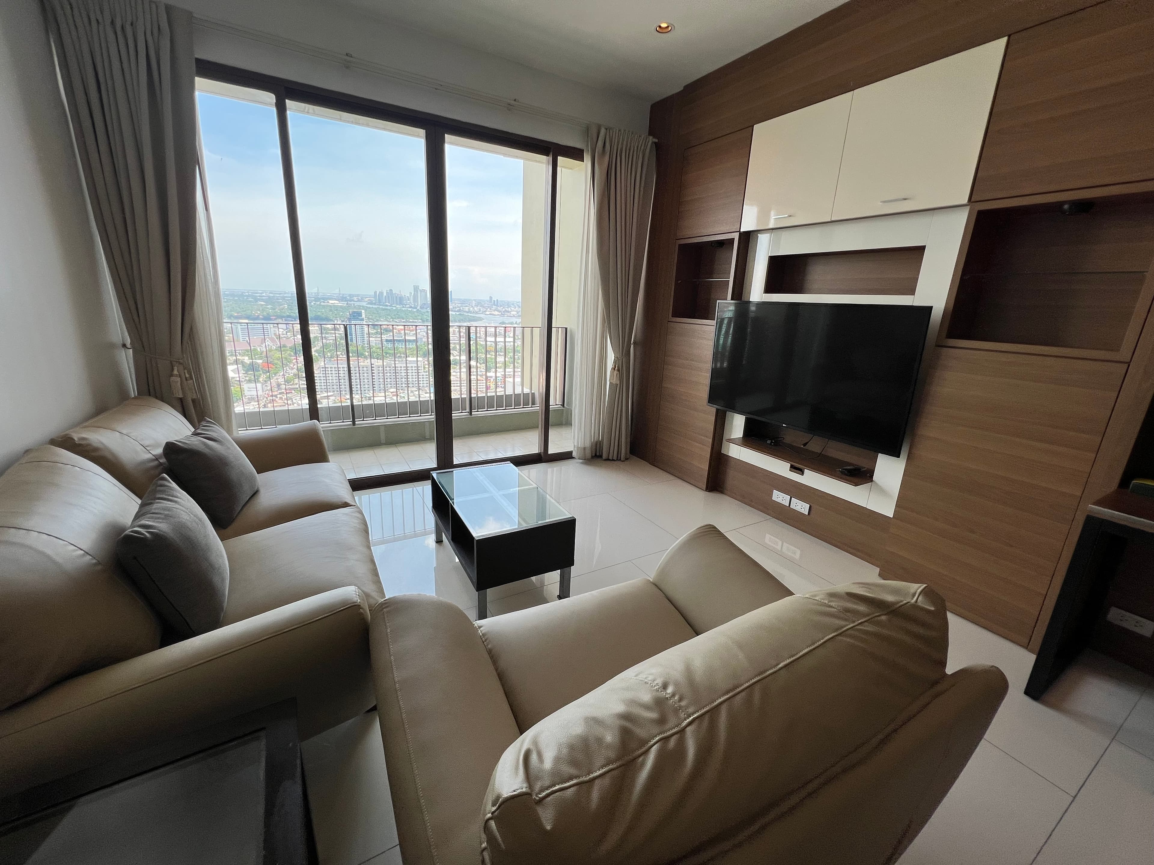 ขาย/เช่า คอนโด The Emporio Place · 1 ห้องนอน · 67 ตร.ม.