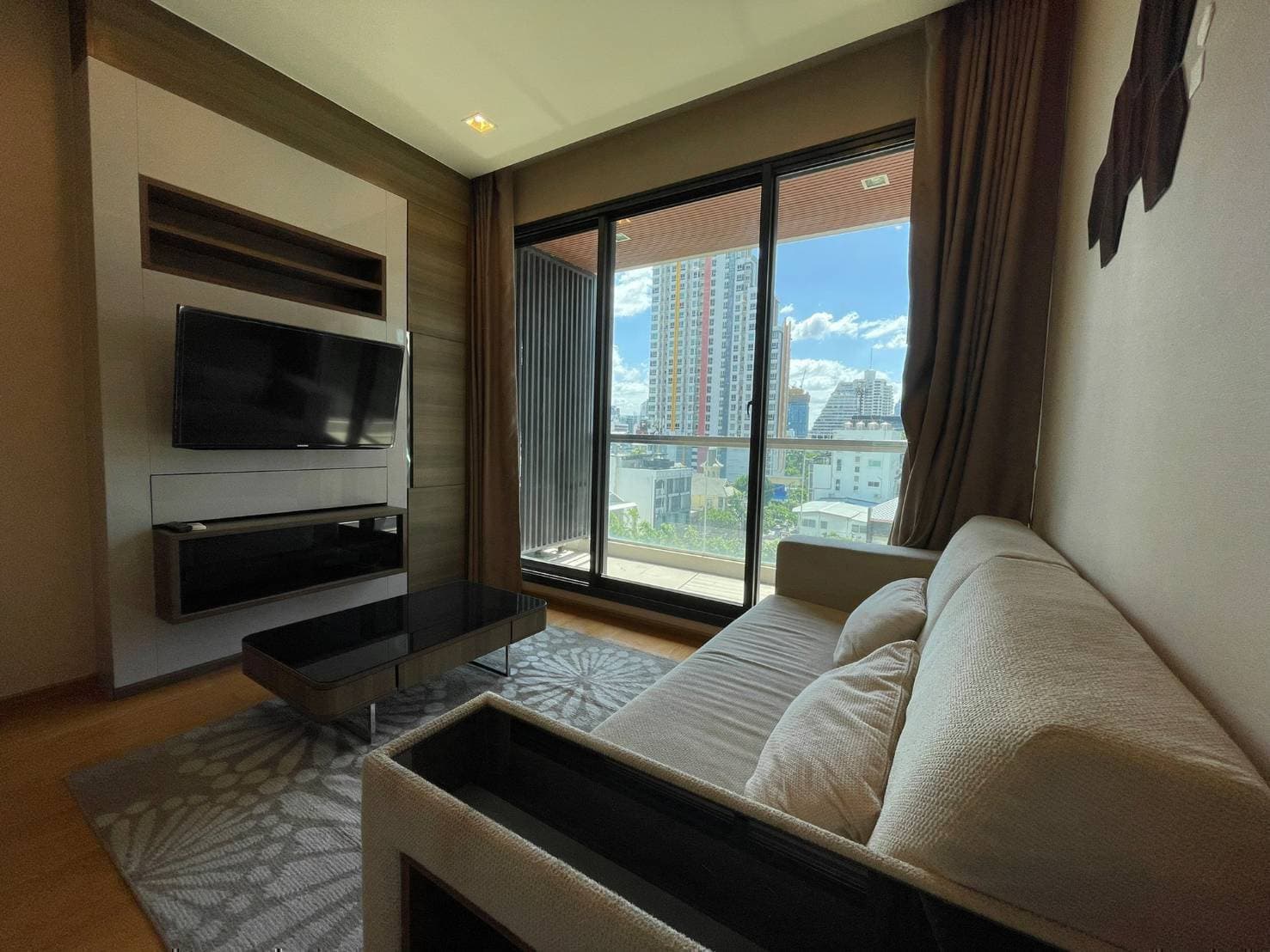 ขาย/เช่า คอนโด The Address Sathorn 12 · 2 ห้องนอน · 66 ตร.ม.