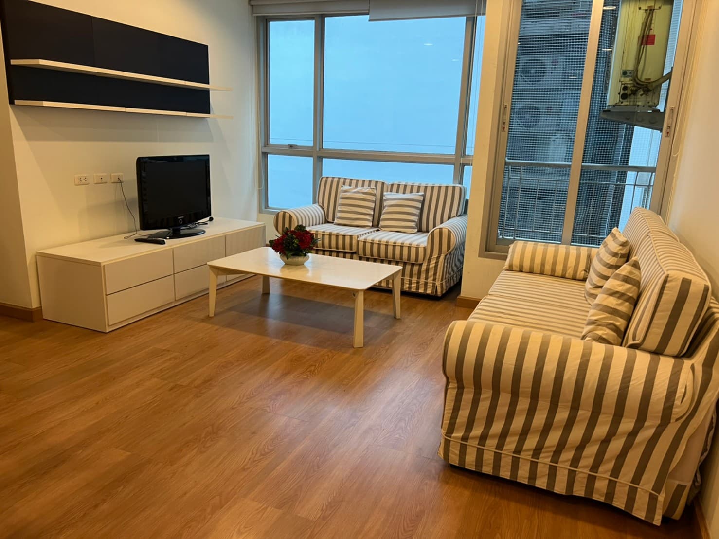 The Address Sukhumvit 42 · 2 Beds Condo, 78 sqm, for Sale or Rent