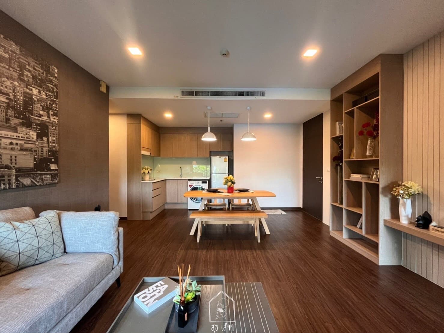 Noble Remix · 2 Beds Condo, 90.4 sqm, for Sale or Rent