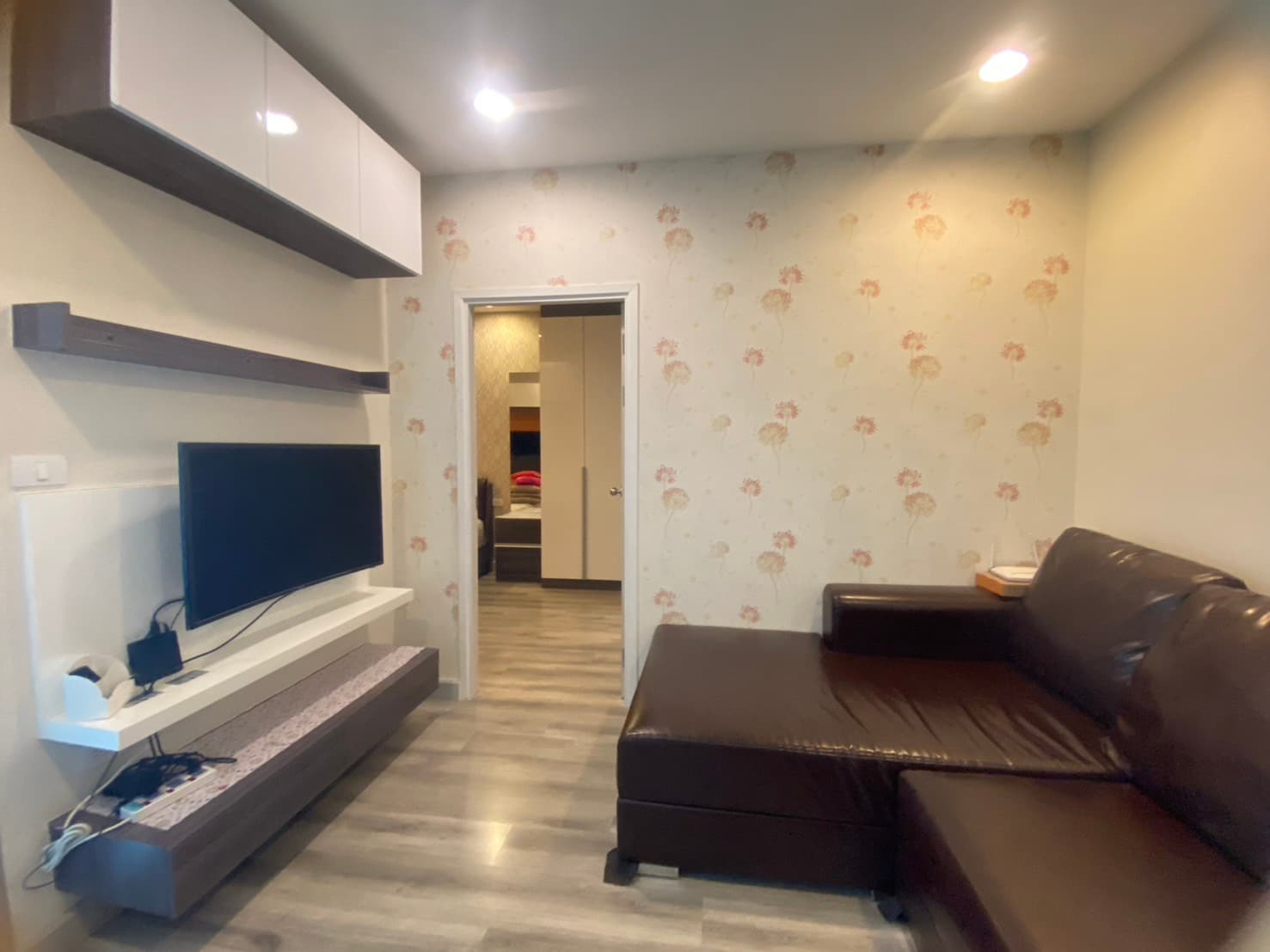 ขาย คอนโด Centric Sathorn-St.Louis · 1 ห้องนอน · 40 ตร.ม.