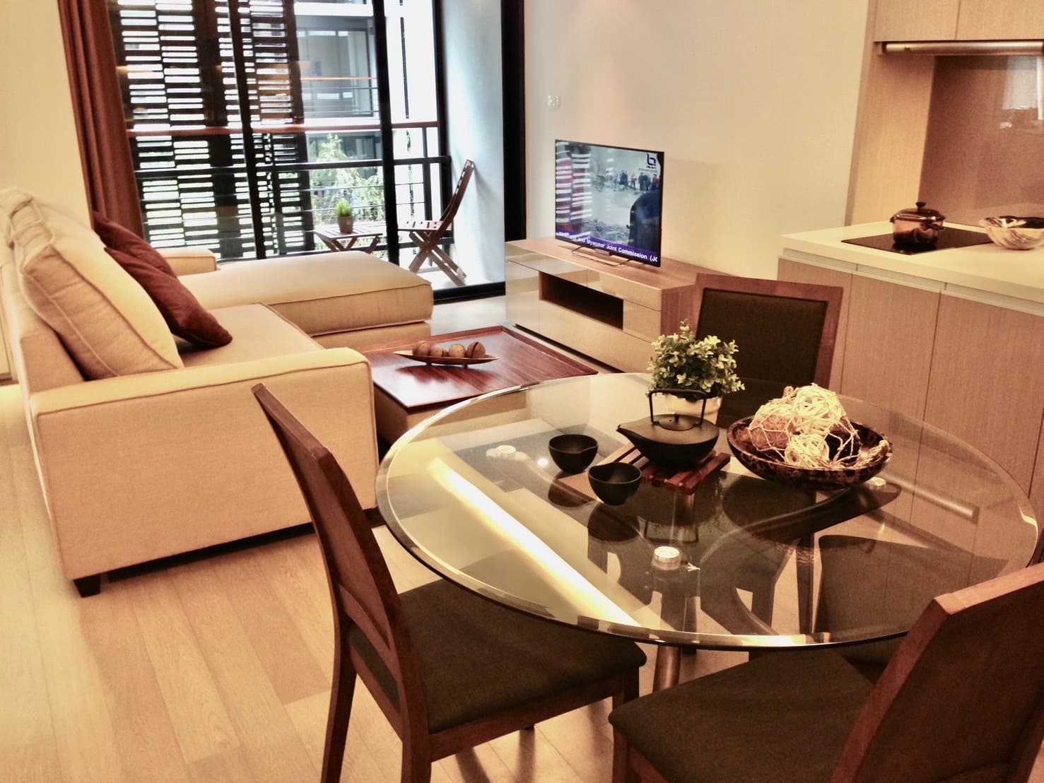 ให้เช่า คอนโด Mode Sukhumvit 61 · 1 ห้องนอน · 56 ตร.ม.