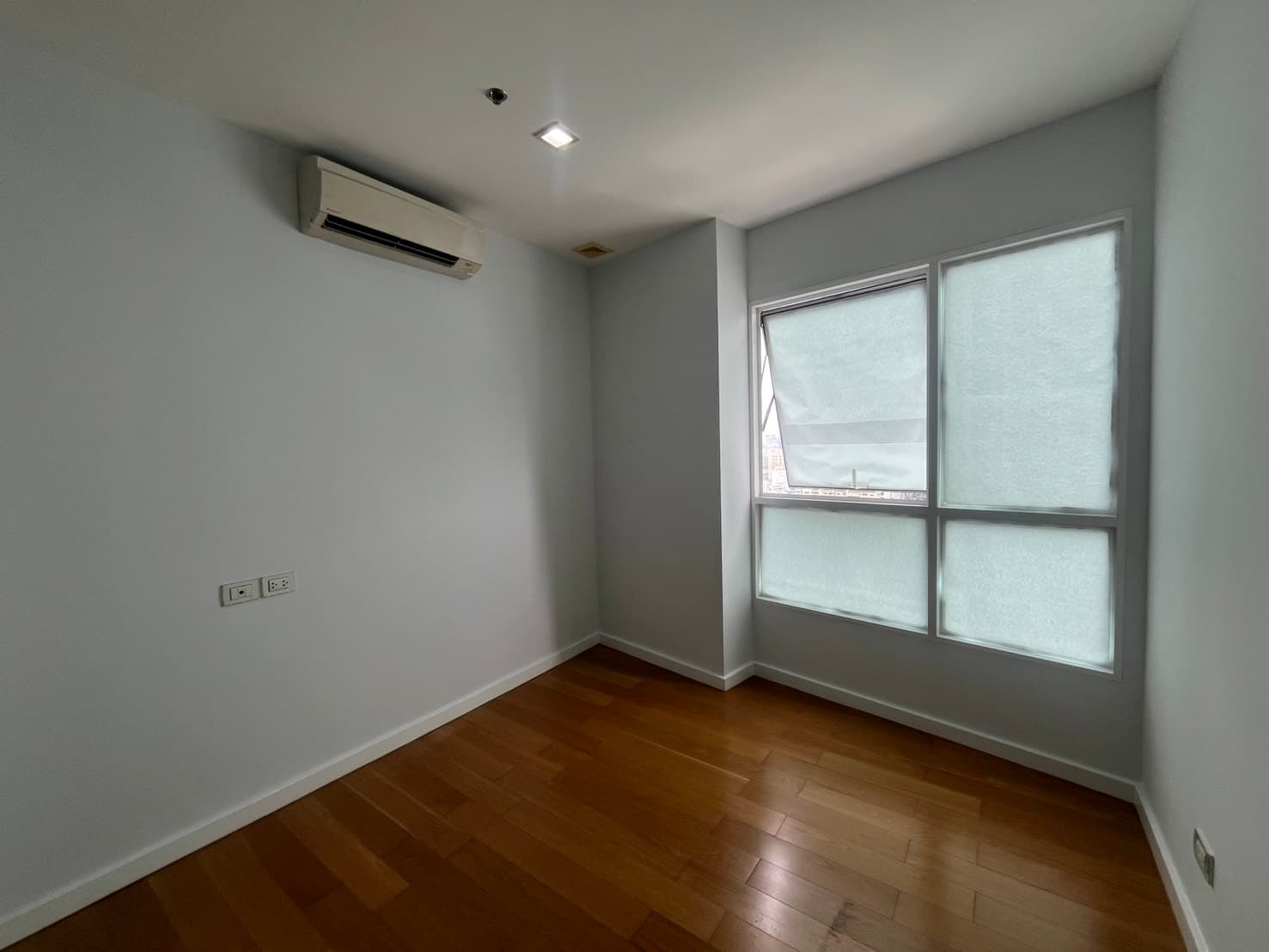 ขาย คอนโด Condolette Ize Ratchathewi · 1 ห้องนอน · 41.1 ตร.ม.