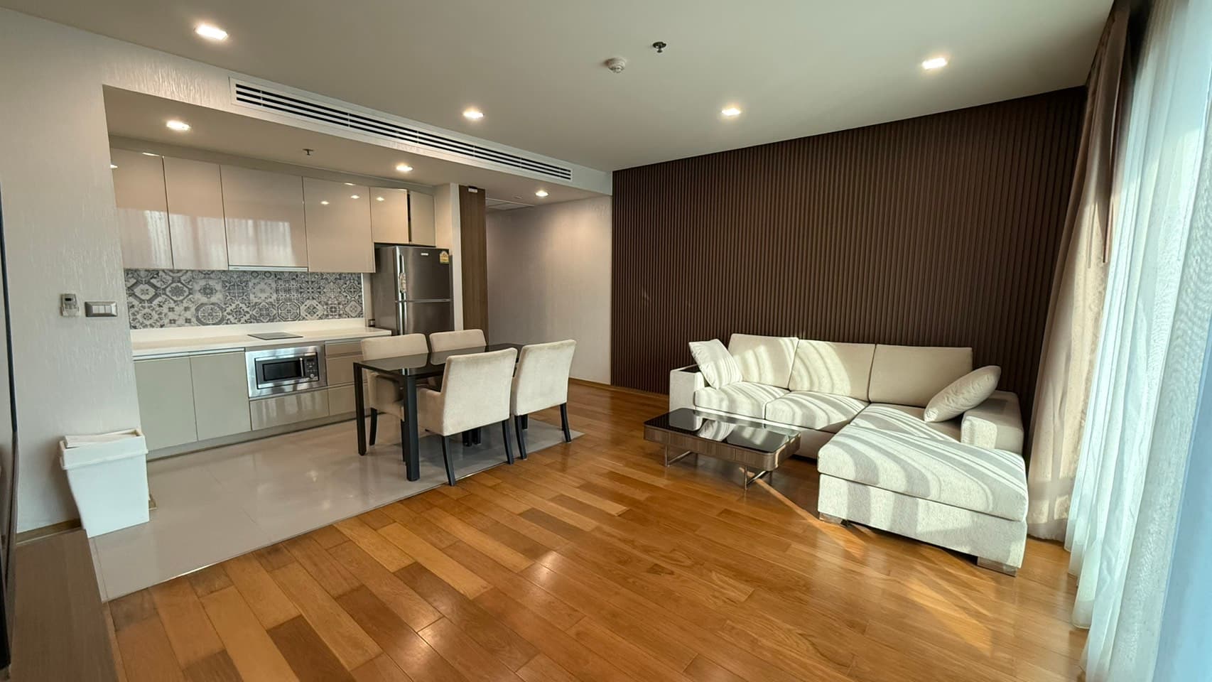 ขาย/เช่า คอนโด The Address Sathorn 12 · 2 ห้องนอน · 80.47 ตร.ม.
