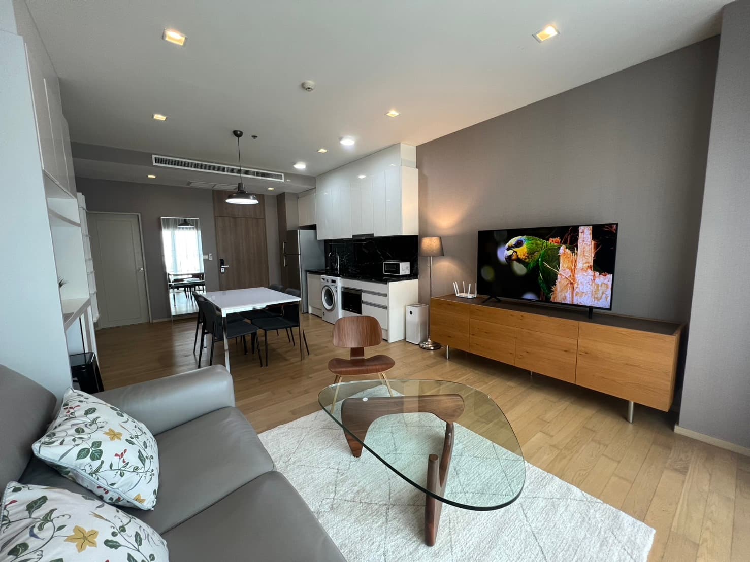 Noble Reveal · 2 Beds Condo, 74.9 sqm, for Rent