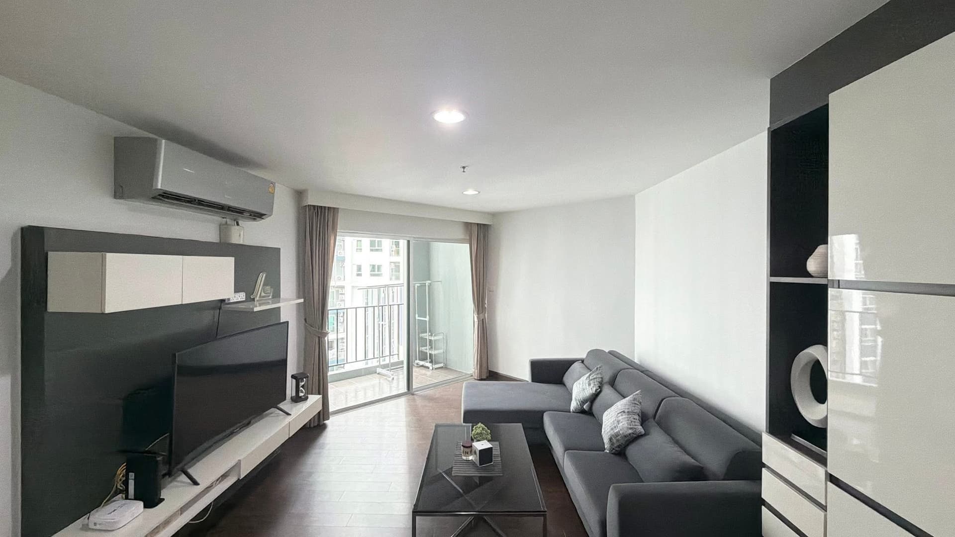 ให้เช่า คอนโด Belle Grand Rama 9 · 2 ห้องนอน · 69 ตร.ม.