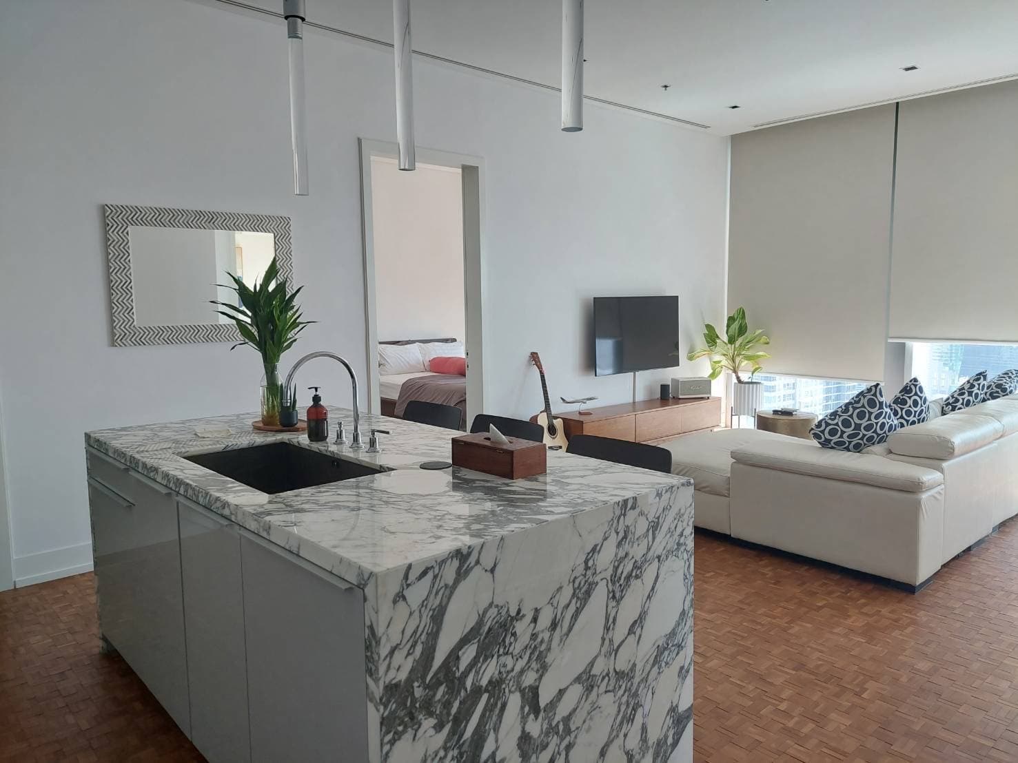 The Ritz Carlton Residence · 2 Beds Condo, 147 sqm, for Rent