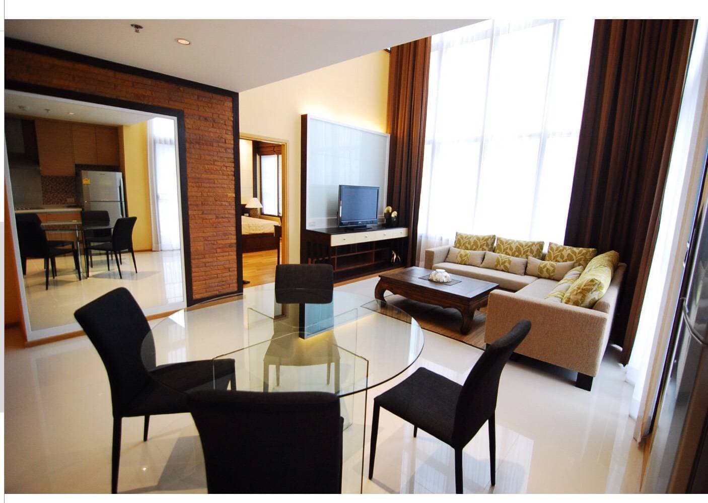 ให้เช่า คอนโด The Emporio Place · 2 ห้องนอน · 135 ตร.ม.