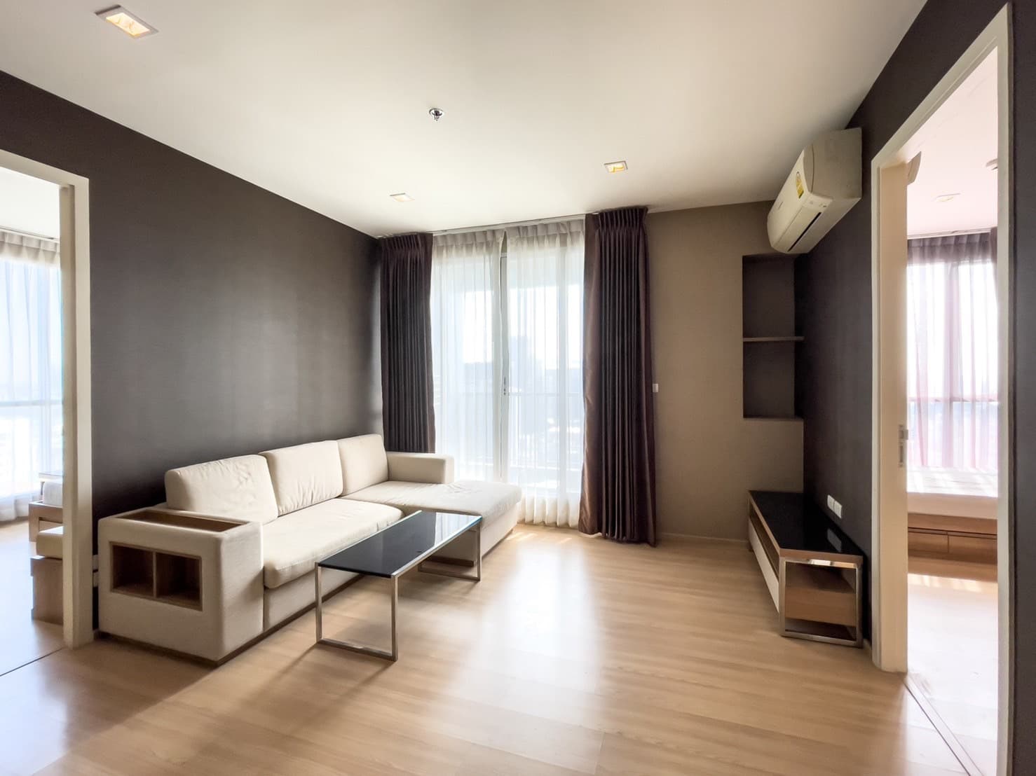 ขาย คอนโด Rhythm Phahol - Ari · 2 ห้องนอน · 65.21 ตร.ม.