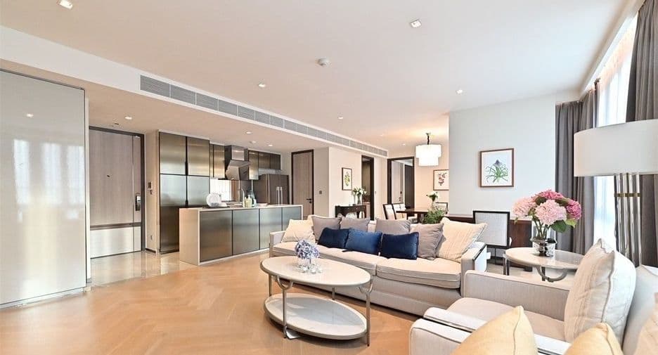 ขาย คอนโด The Reserve Sukhumvit 61 · 2 ห้องนอน · 125.62 ตร.ม.