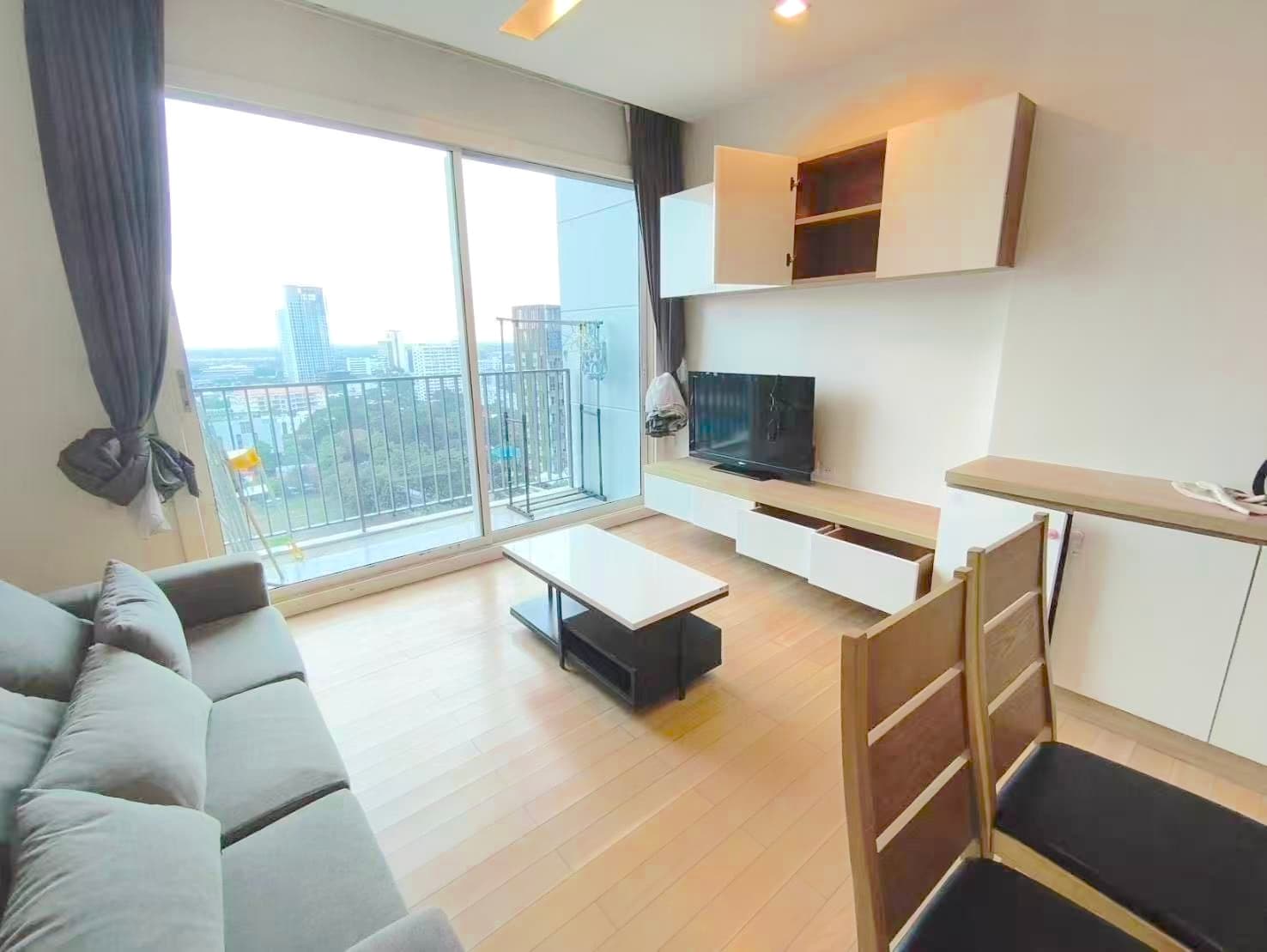 Siri At Sukhumvit · 2 Beds Condo, 68 sqm, for Rent