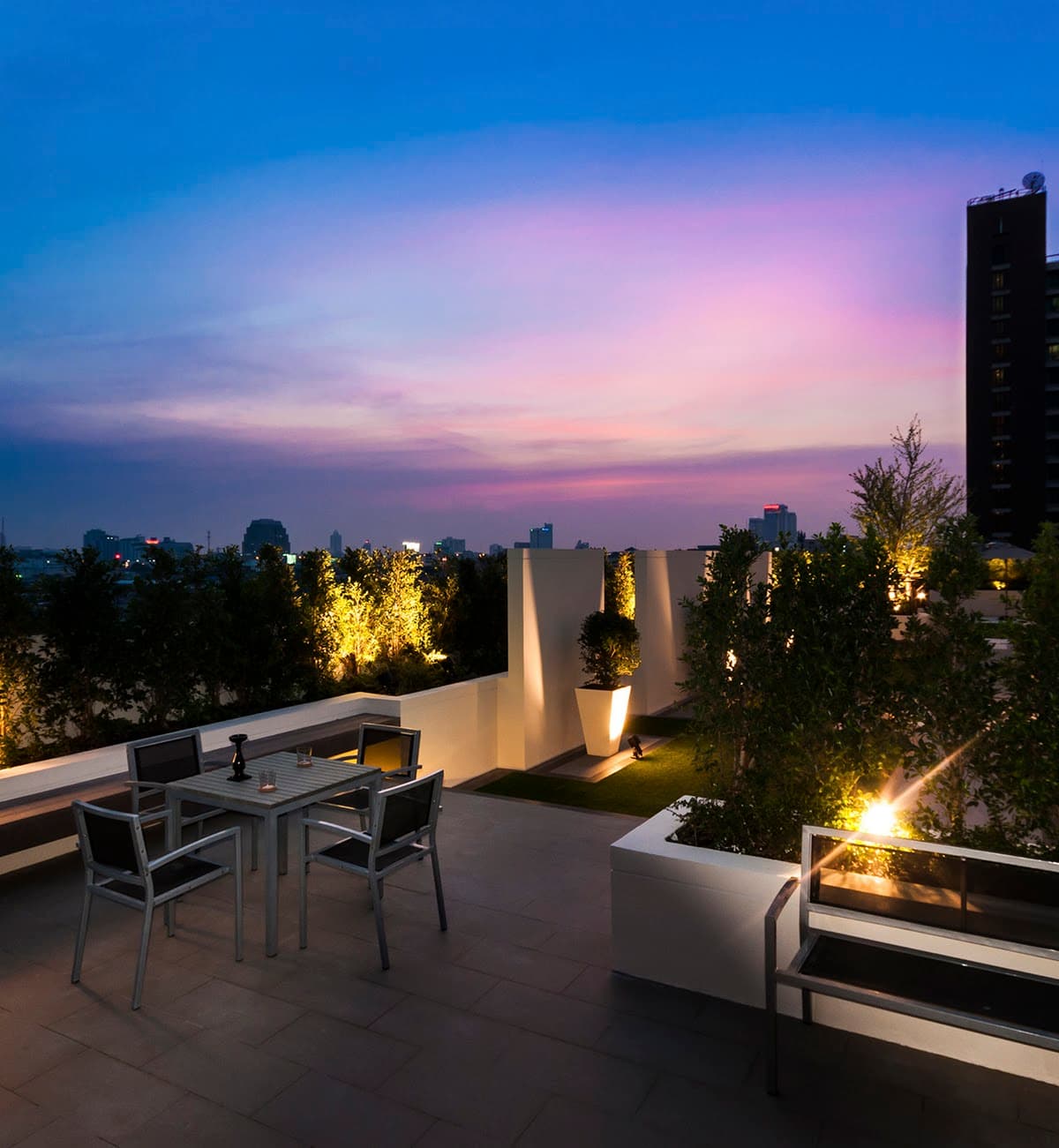Luxurious 1-Bed Condo in Maestro 12 - BTS Ratchathewi
