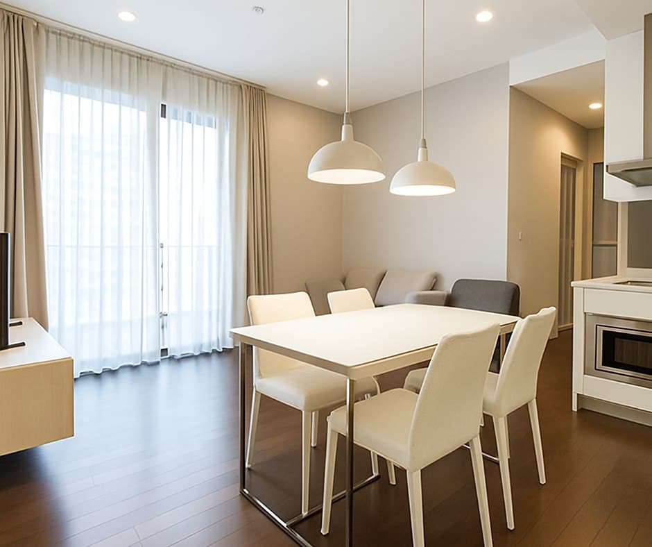 Q Asoke · 3 Beds Condo, 90 sqm, for Rent