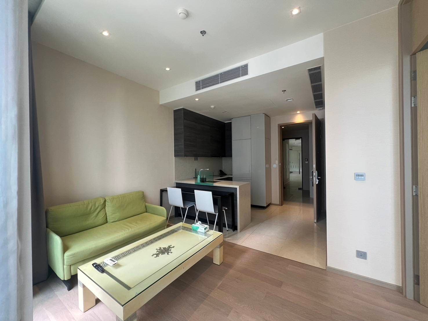 ขาย/เช่า คอนโด The Esse Asoke · 1 ห้องนอน · 44.5 ตร.ม.