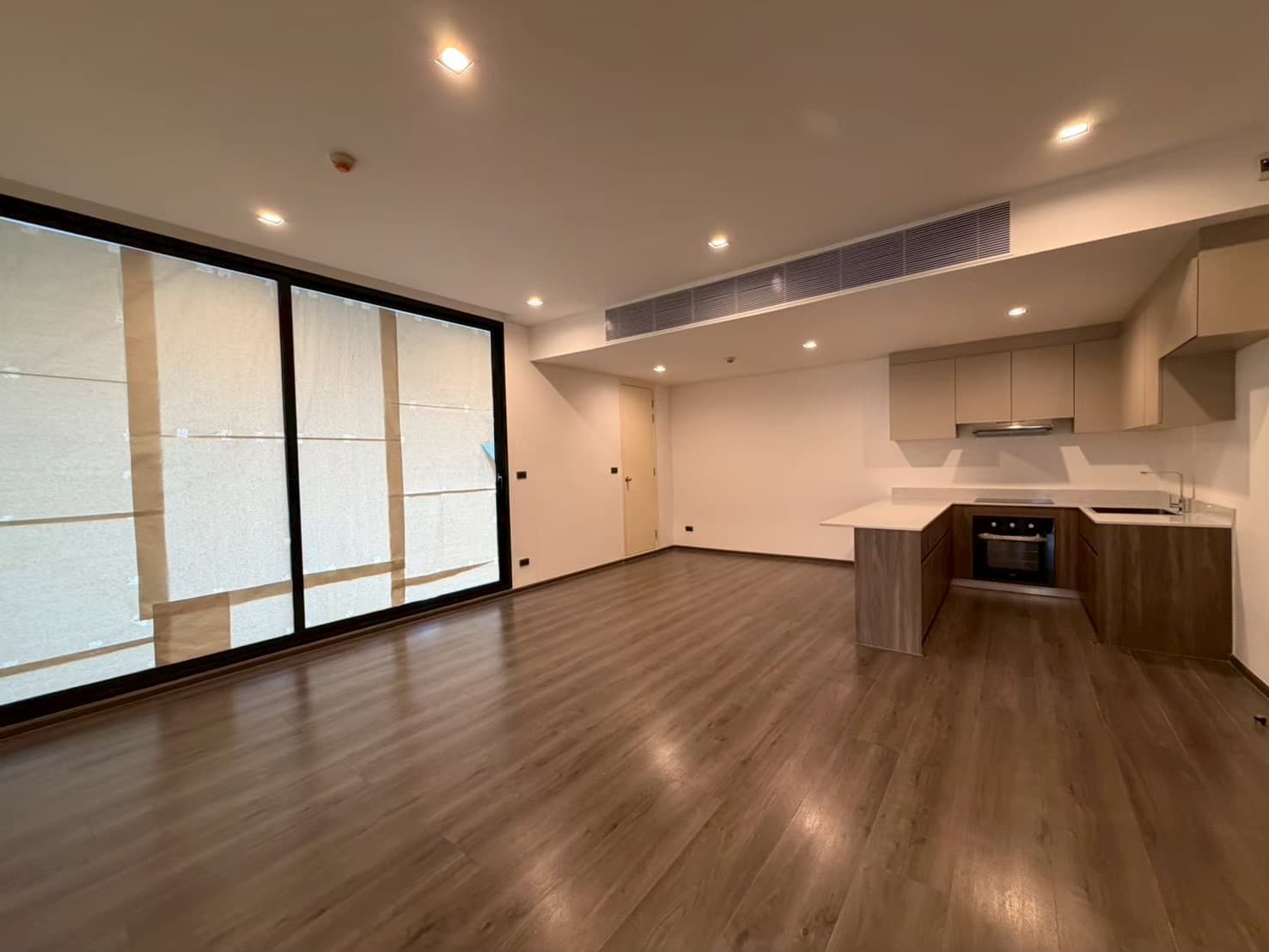 ขาย/เช่า คอนโด Nares Private Residences · 3 ห้องนอน · 117.46 ตร.ม.