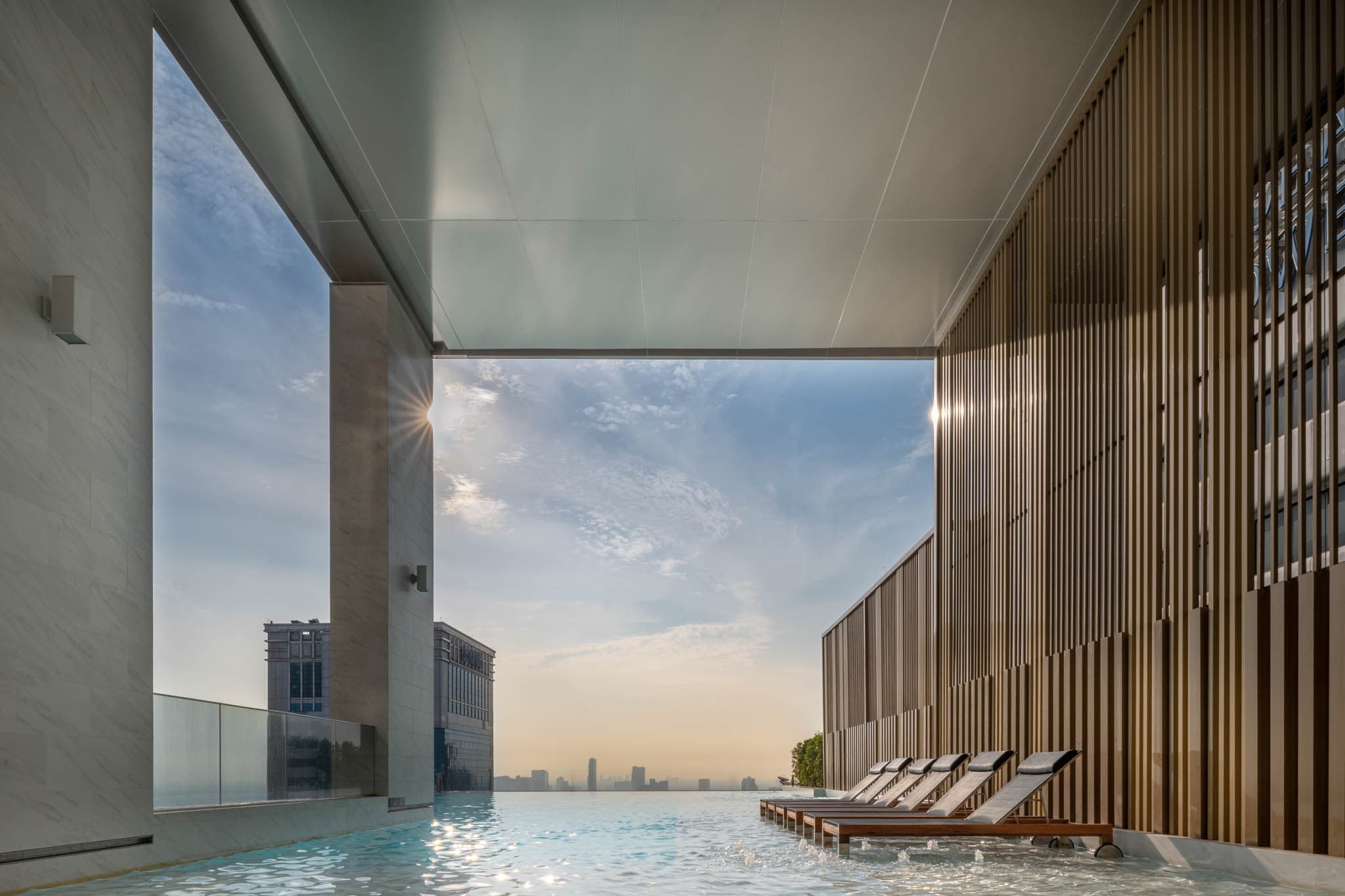 The Esse Asoke · 1 Bed Condo, 37 sqm, for Rent
