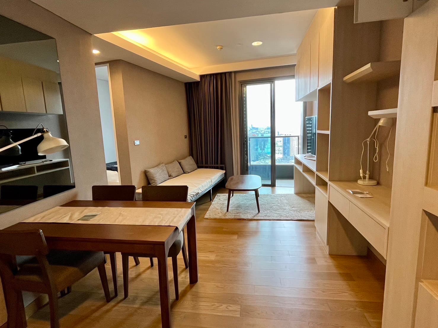 The Lumpini 24 · 2 Beds Condo, 55 sqm, for Rent