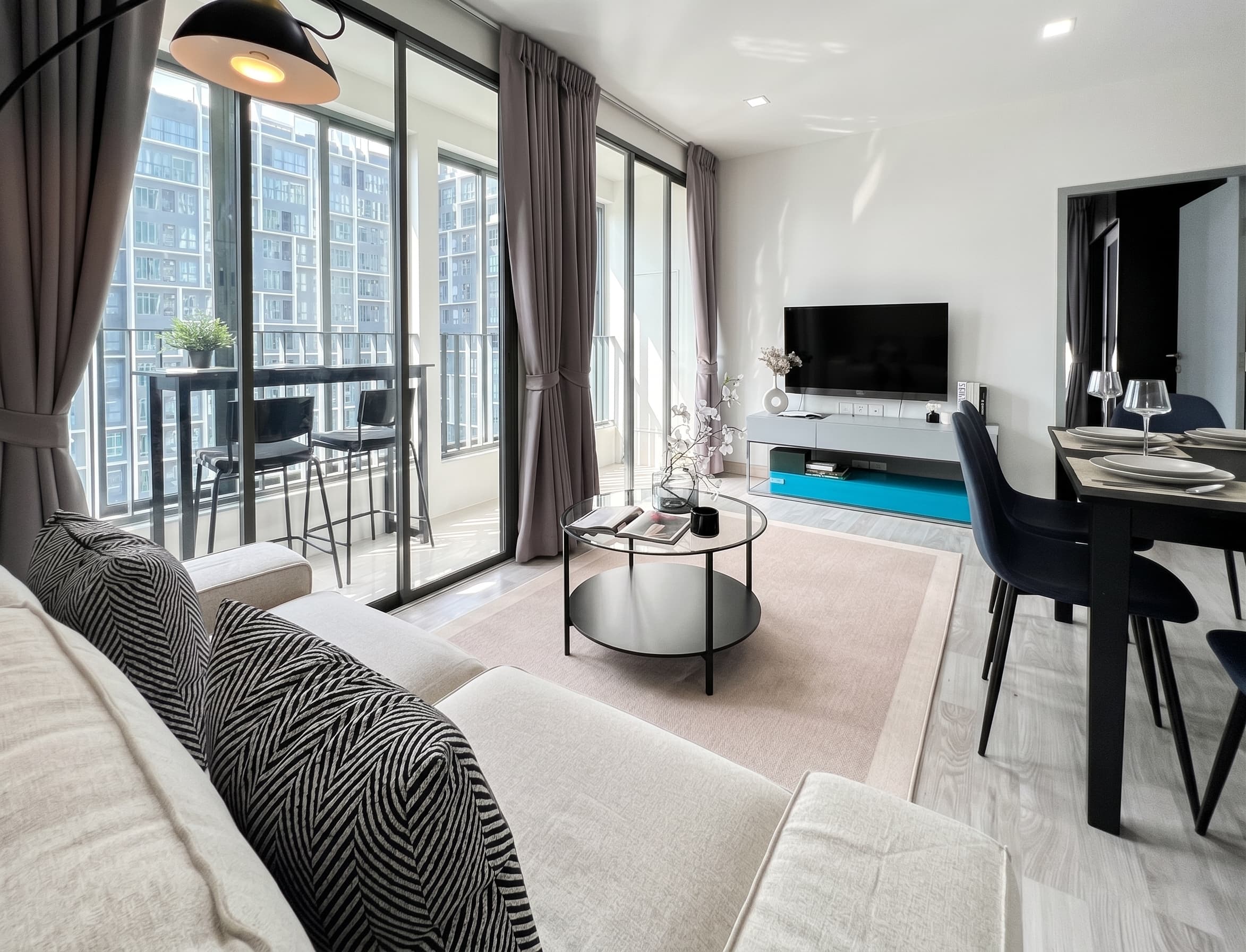 Ideo Mobi Sukhumvit 81 · 2 Beds Condo, 59.6 sqm, for Rent