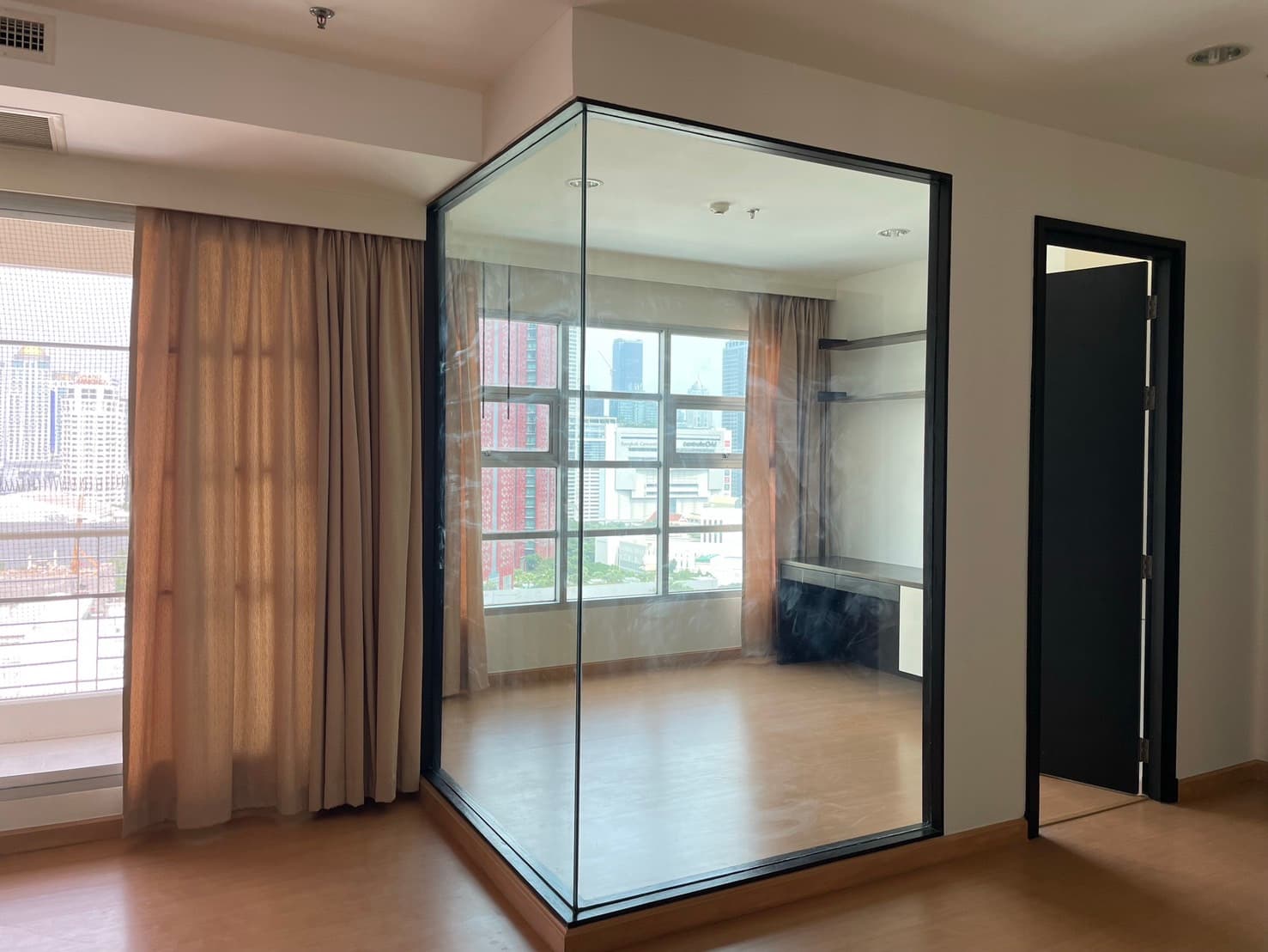 ขาย คอนโด Baan Klang Krung Siam Pathumwan · 3 ห้องนอน · 115 ตร.ม.