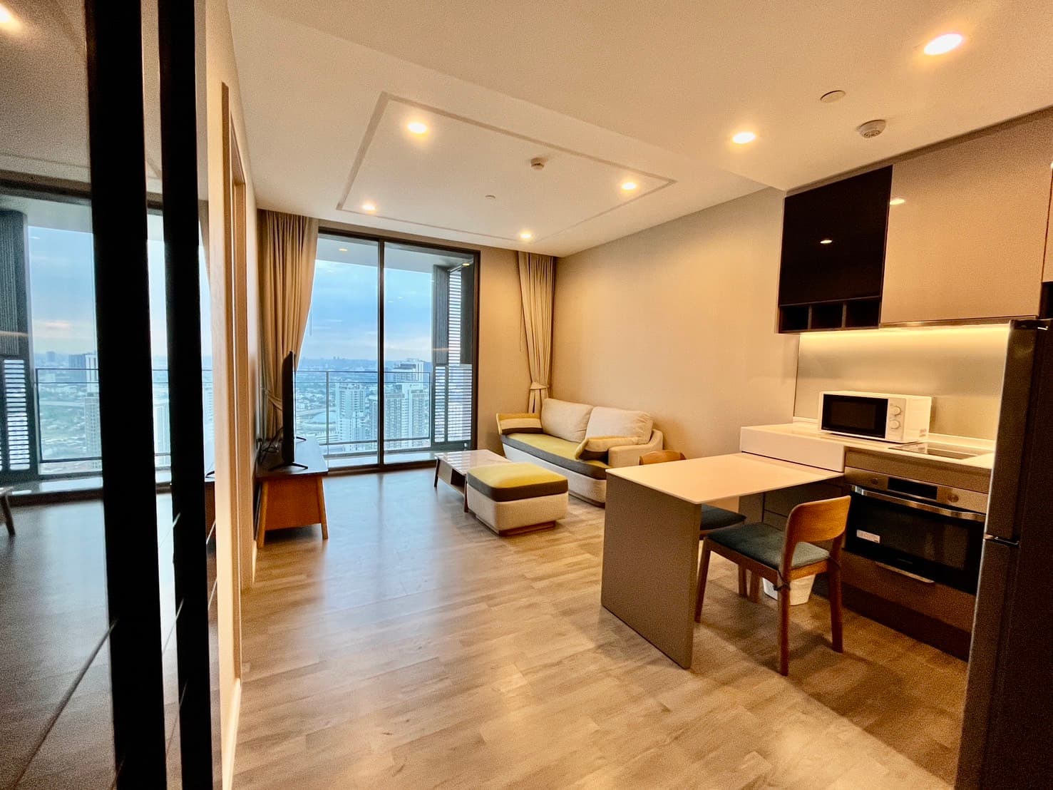 ขาย/เช่า คอนโด 333 Riverside · 1 ห้องนอน · 47 ตร.ม.