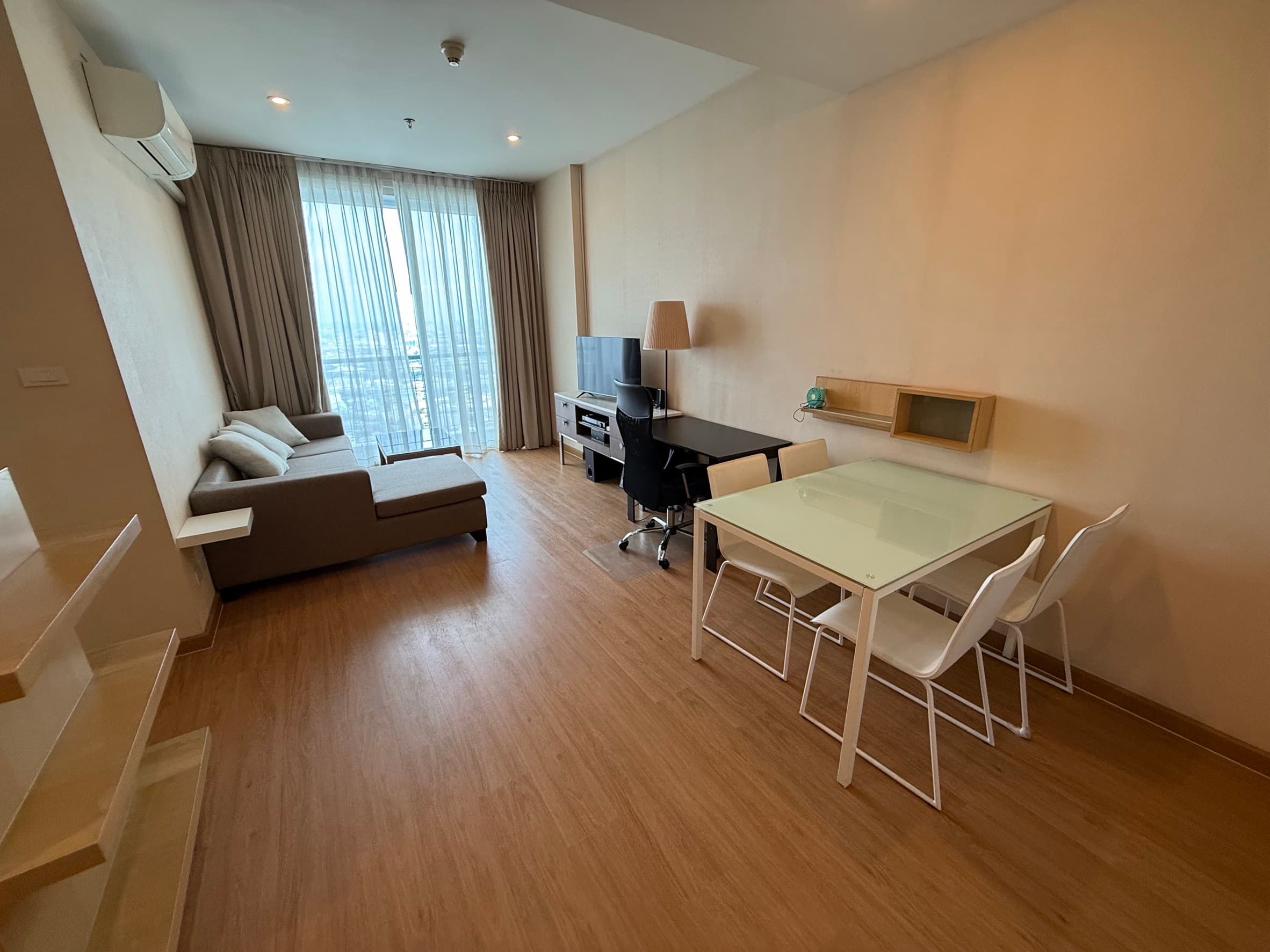 ขาย/เช่า คอนโด Villa Rachatewi · 1 ห้องนอน · 55 ตร.ม.