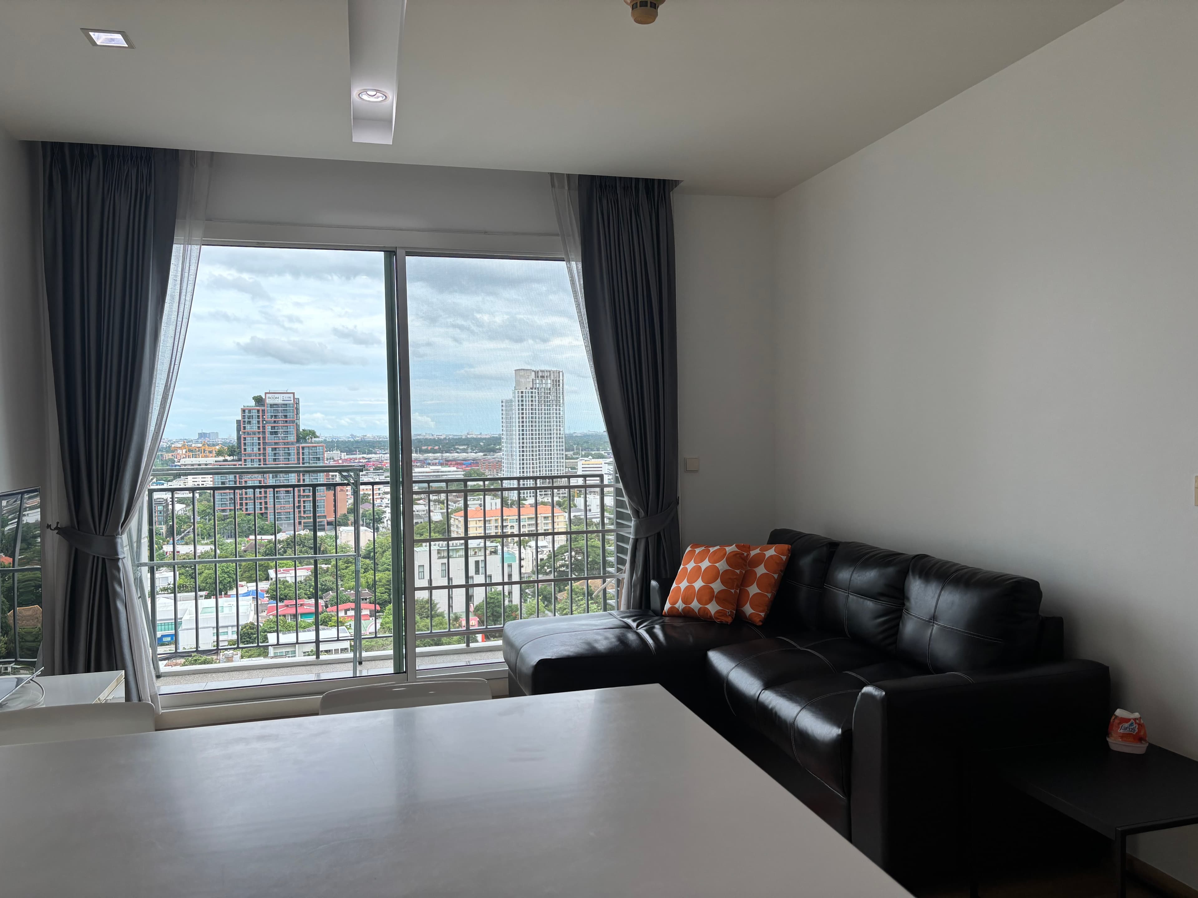 Siri At Sukhumvit · 2 Beds Condo, 70 sqm, for Rent