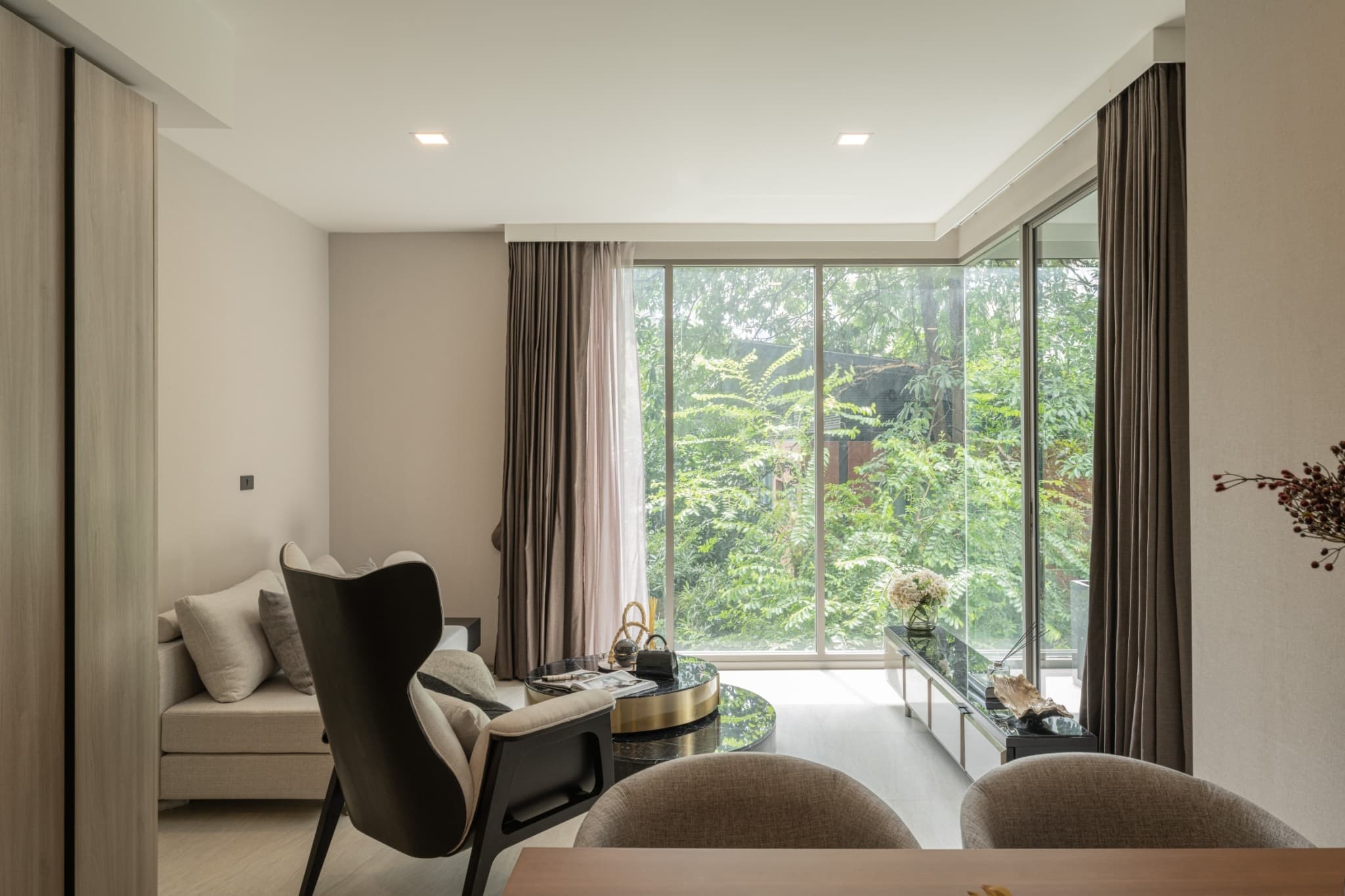 ขาย/เช่า คอนโด FYNN Sukhumvit 31 · 2 ห้องนอน · 70 ตร.ม.