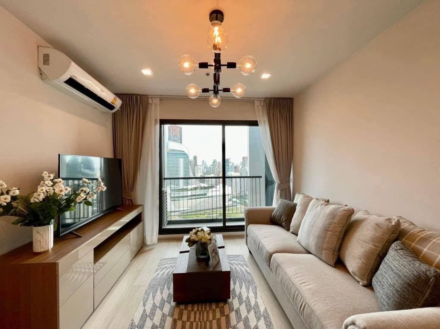 Life One Wireless · 2 Beds Condo, 63 sqm, for Rent
