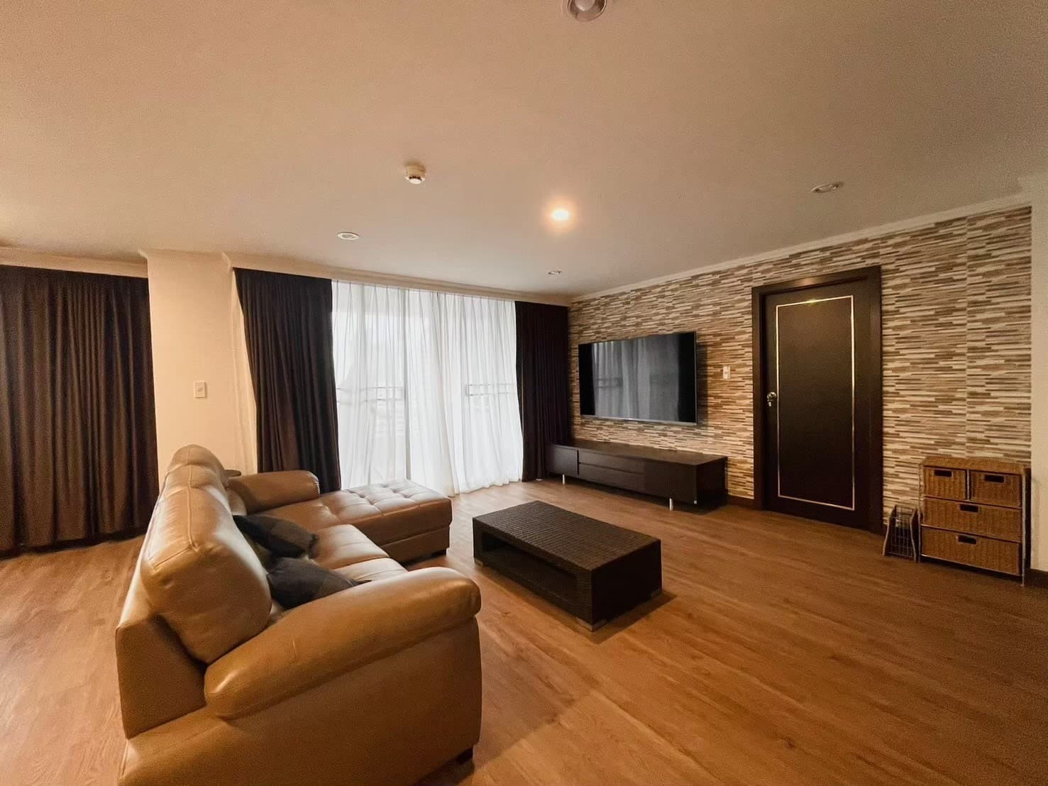 ขาย/เช่า คอนโด Acadamia Grand Tower · 3 ห้องนอน · 194 ตร.ม.