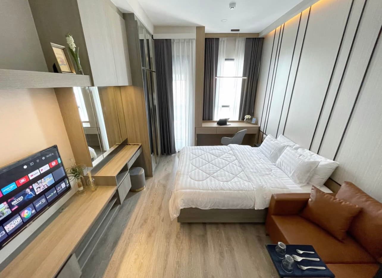 KnightsBridge Prime Onnut · Studio Condo, 24 sqm, for Rent