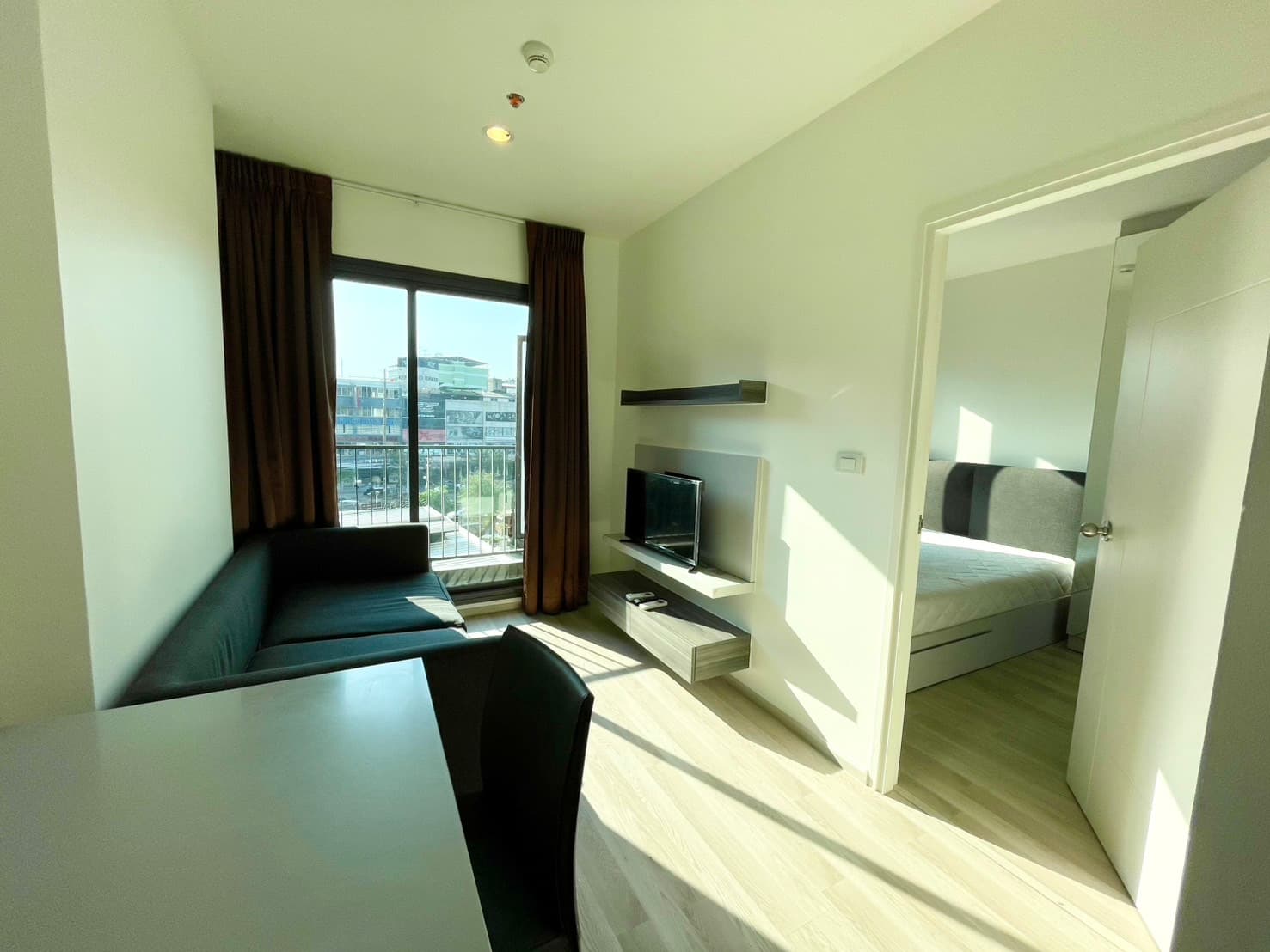 ขาย/เช่า คอนโด Centric Ratchada-Huai Khwang · 1 ห้องนอน · 32 ตร.ม.