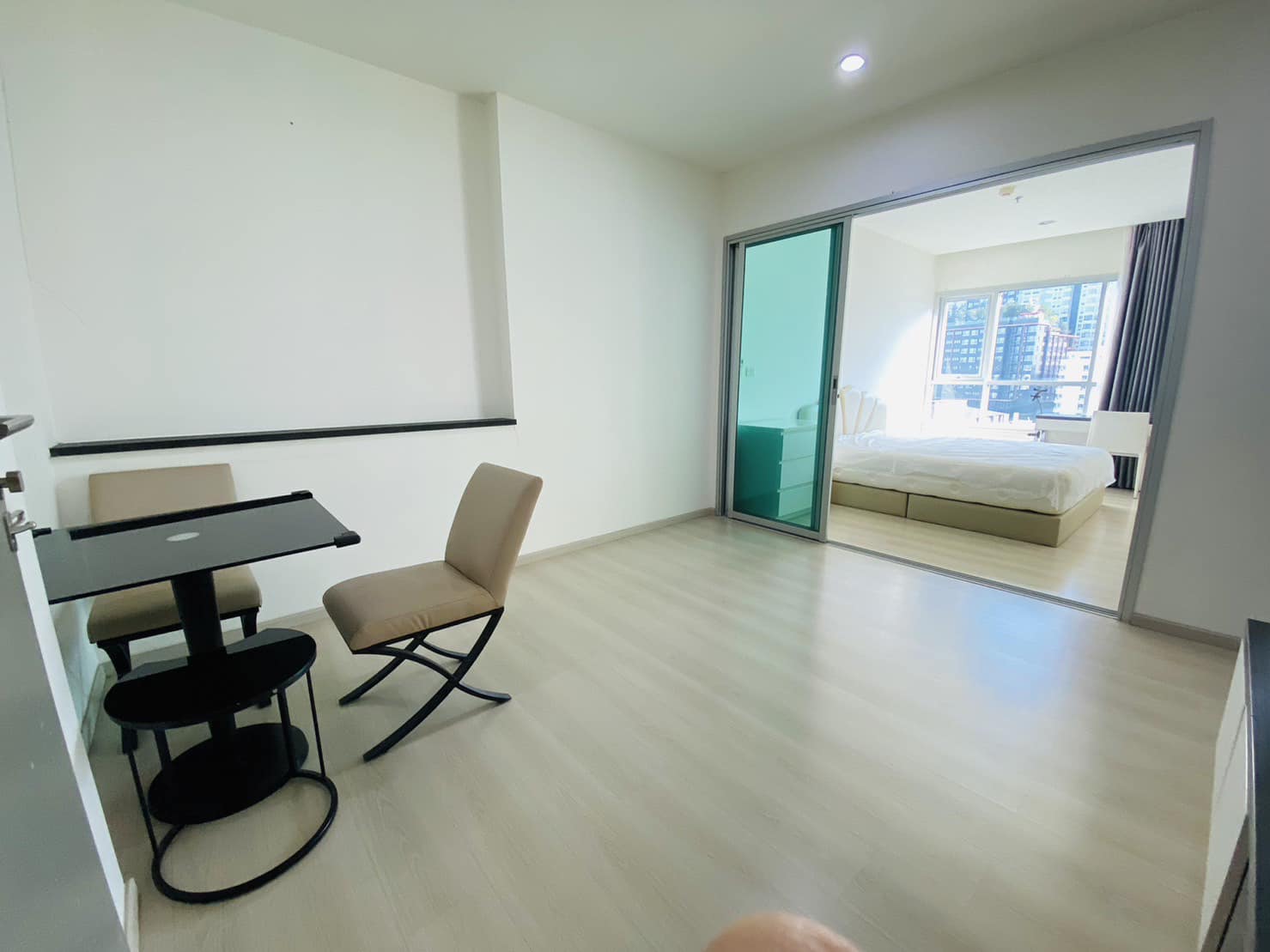 ขาย คอนโด Life Ratchadapisek · 1 ห้องนอน · 37 ตร.ม.