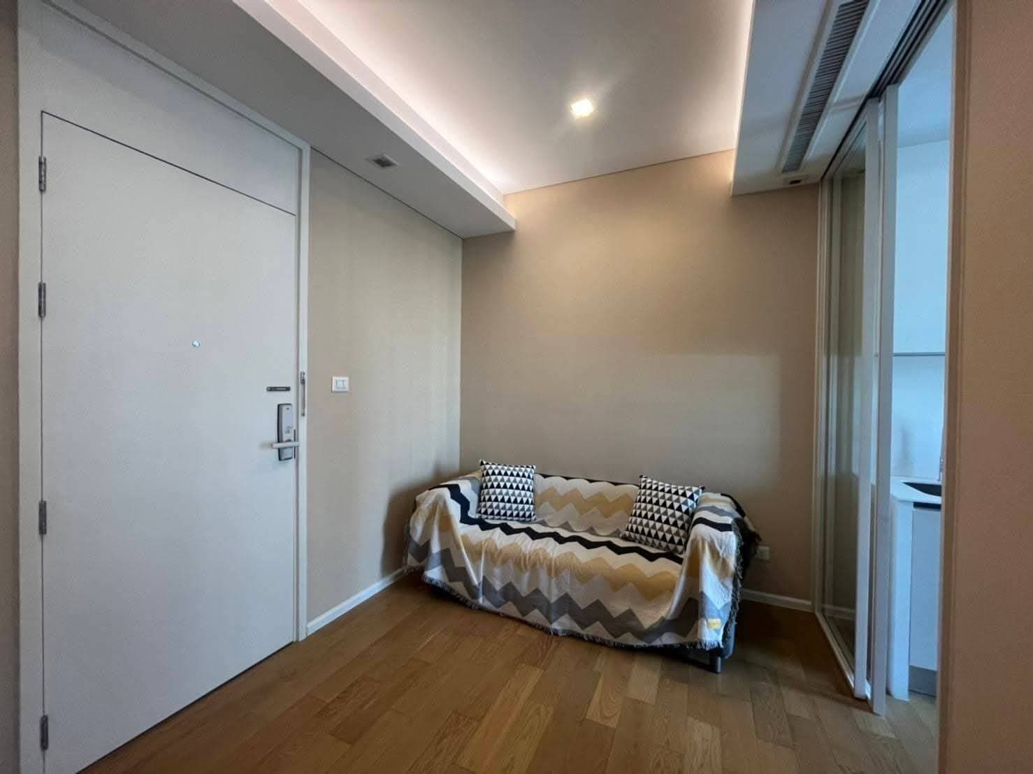 The Saint Residences · 1 Bed Condo, 30 sqm, for Rent