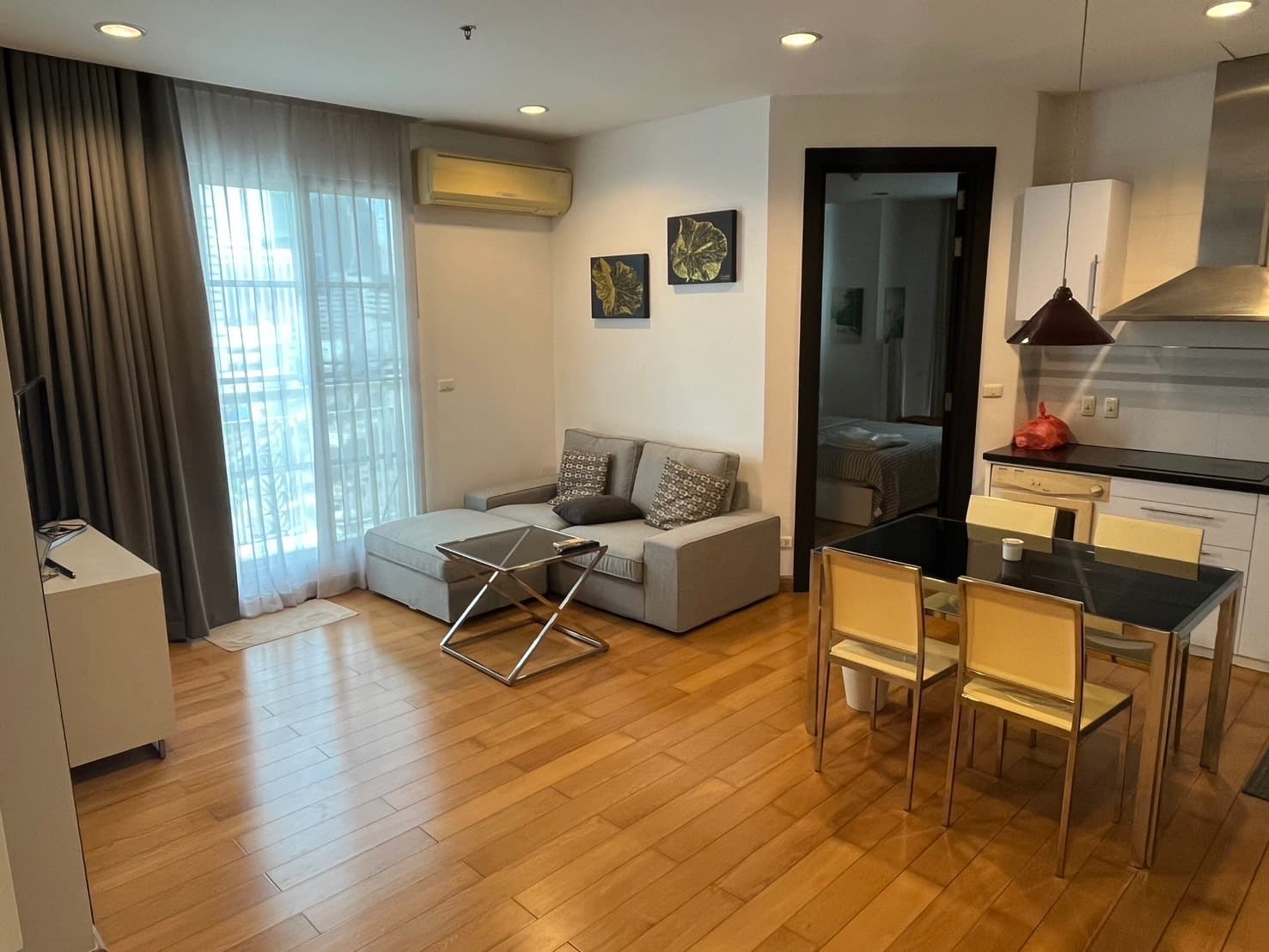 Citi Smart Sukhumvit 18 · 2 Beds Condo, 75 sqm, for Rent