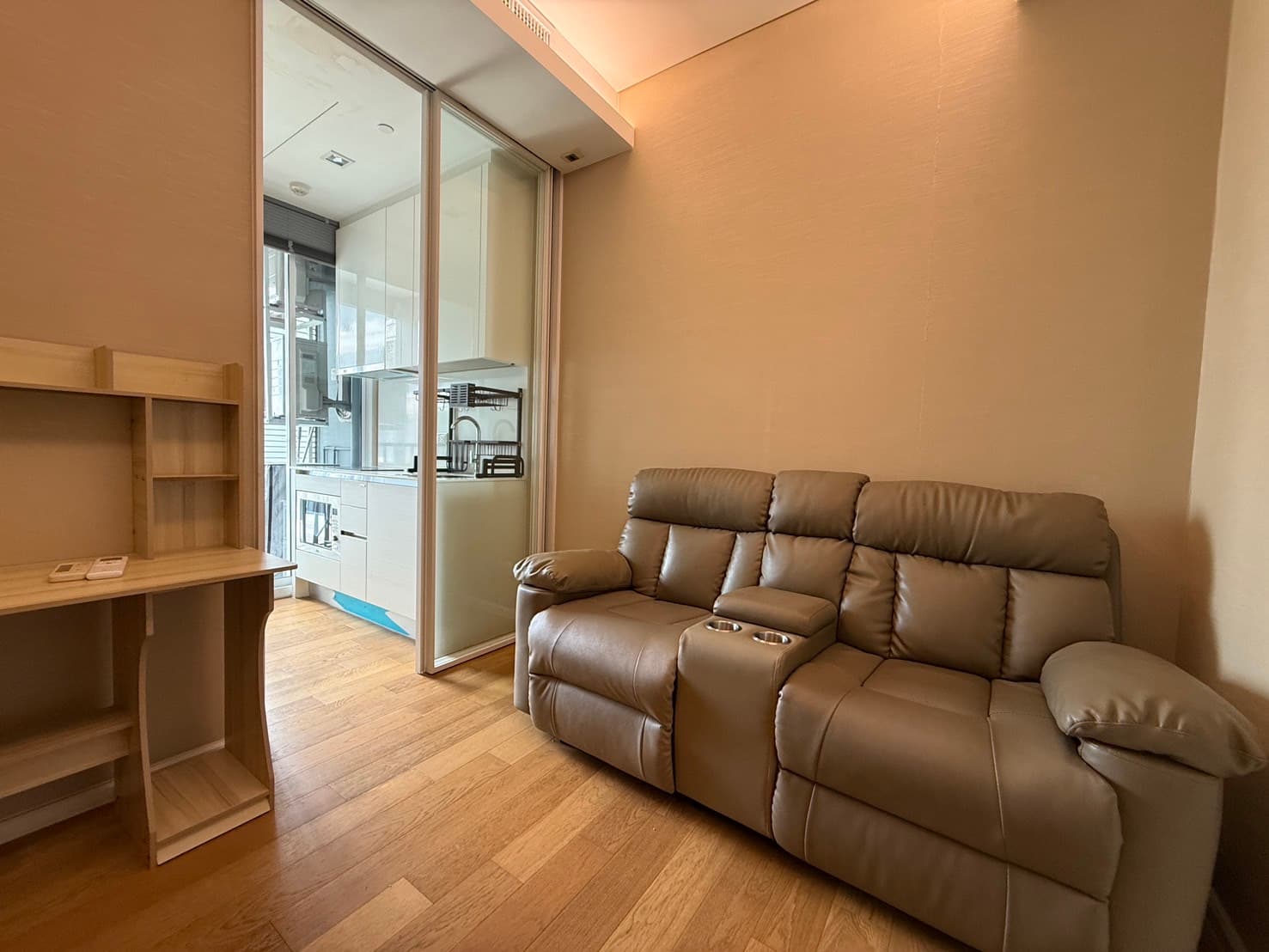 ขาย คอนโด The Saint Residences · 1 ห้องนอน · 29 ตร.ม.