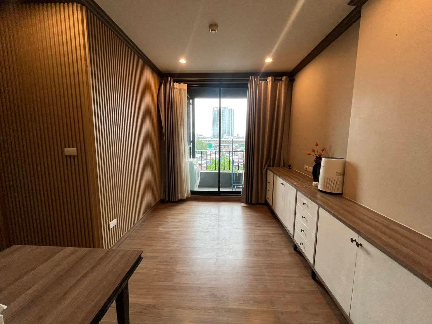ขาย/เช่า คอนโด The Reserve Kasemsan 3 · 1 ห้องนอน · 44 ตร.ม.