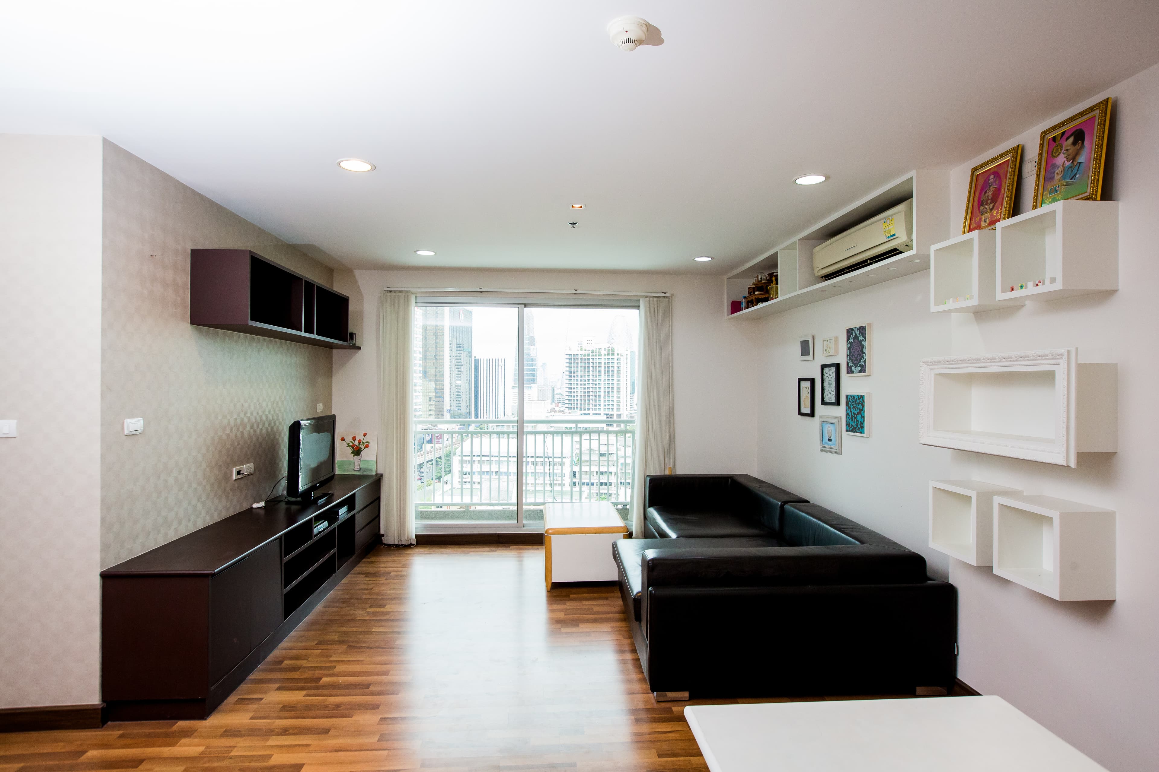 ขาย/เช่า คอนโด Centric Scene Phaholyothin 9 · 1 ห้องนอน · 59 ตร.ม.