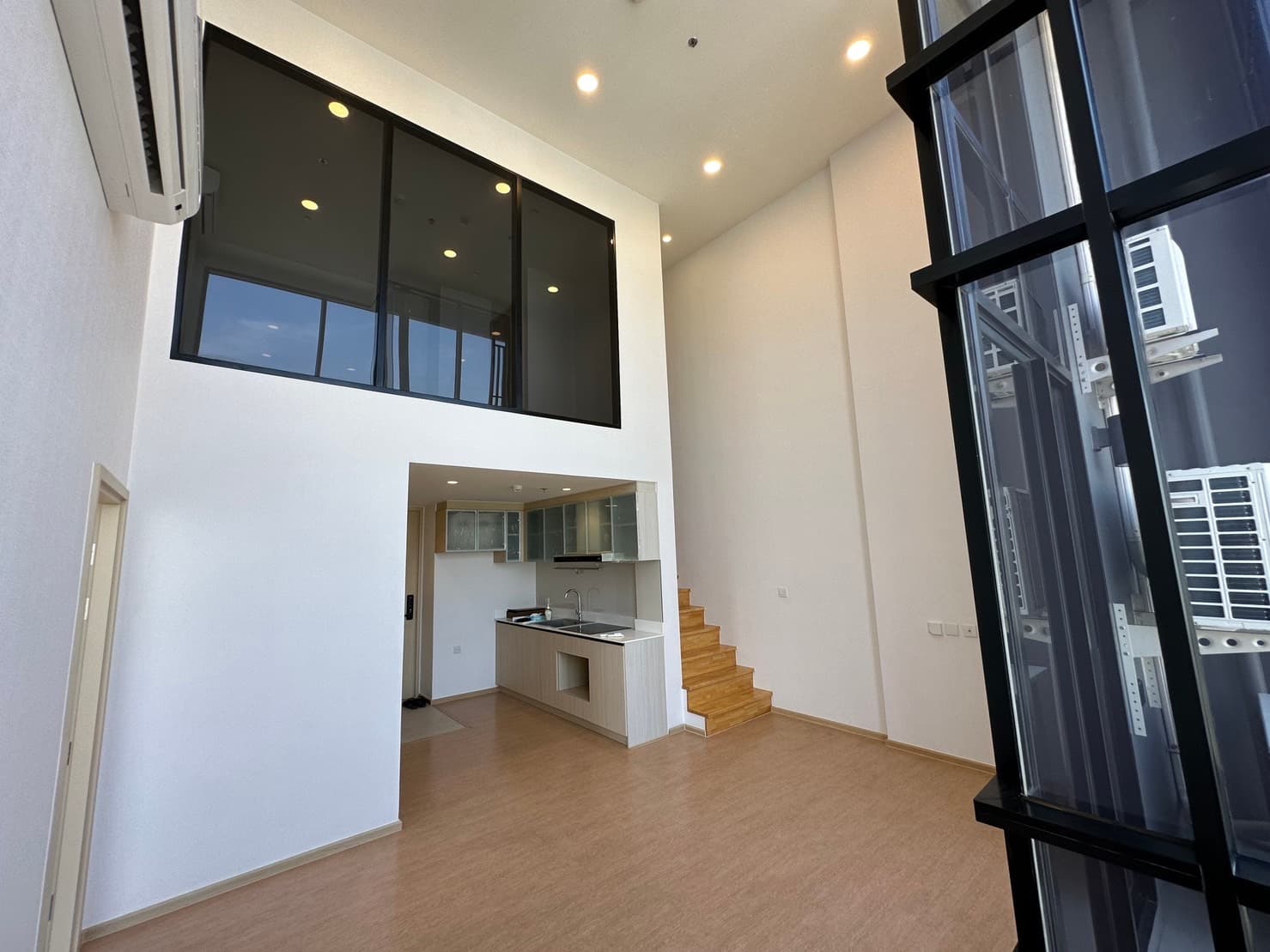 Maru Ekkamai 2 · 2 Beds Condo, 76.48 sqm, for Sale