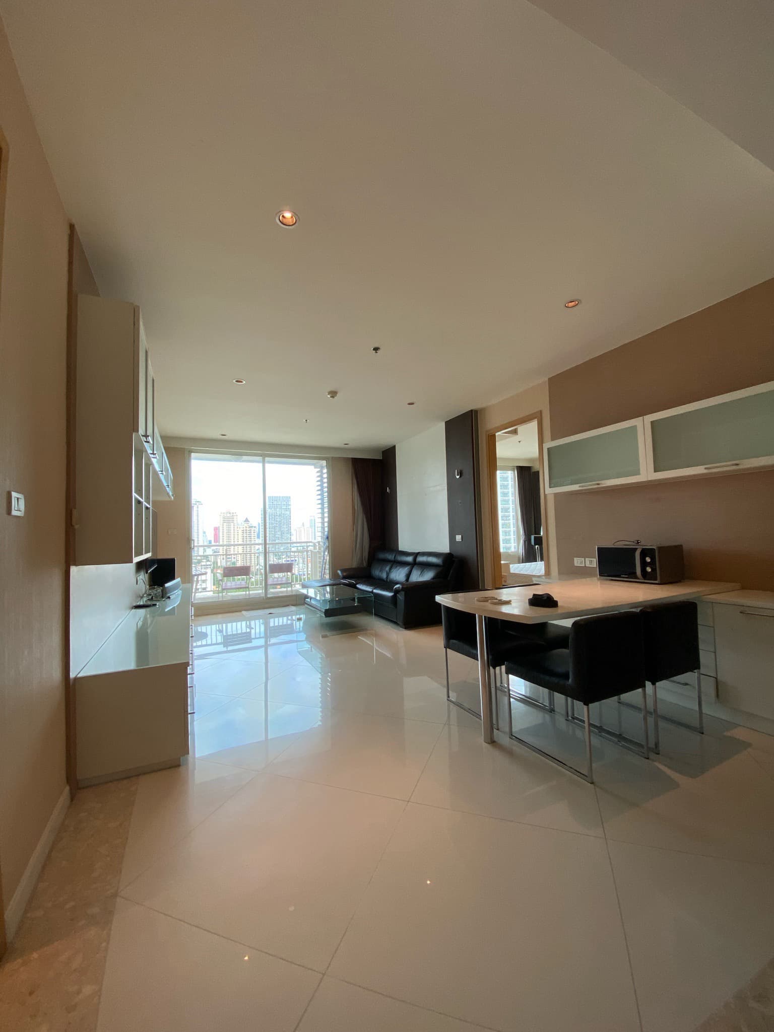 The Empire Place · 2 Beds Condo, 100 sqm, for Sale or Rent