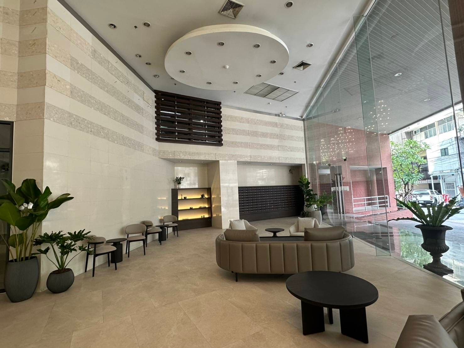 Citi Smart Sukhumvit 18 · 3 Beds Condo, 122 sqm, for Rent