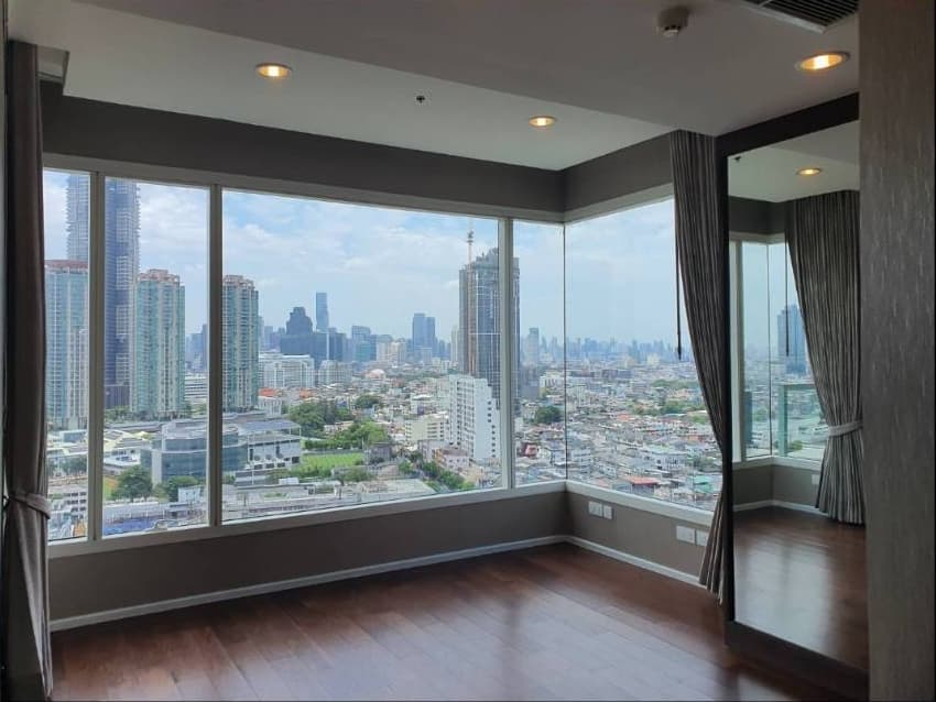 ขาย คอนโด Menam Residences · 2 ห้องนอน · 77.83 ตร.ม.
