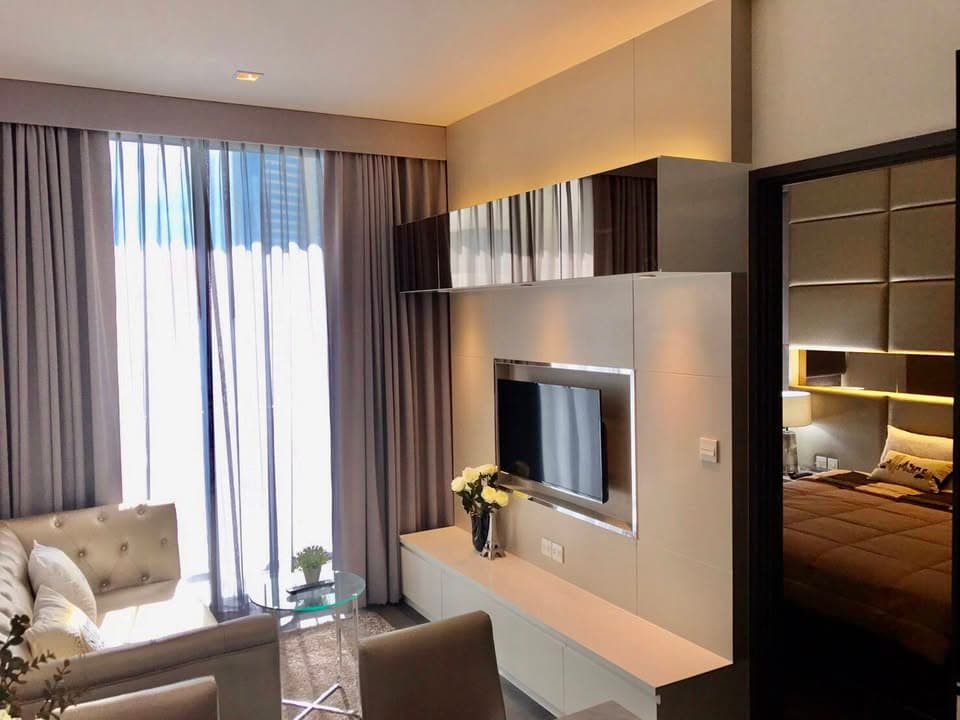 Edge Sukhumvit 23 · 1 Bed Condo, 44 sqm, for Sale or Rent