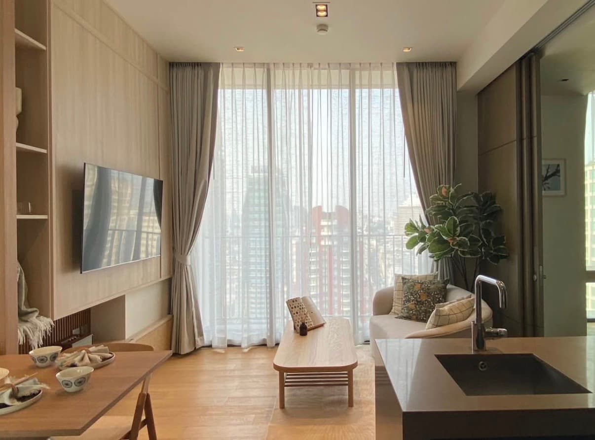28 Chidlom · 1 Bed Condo, 40 sqm, for Rent