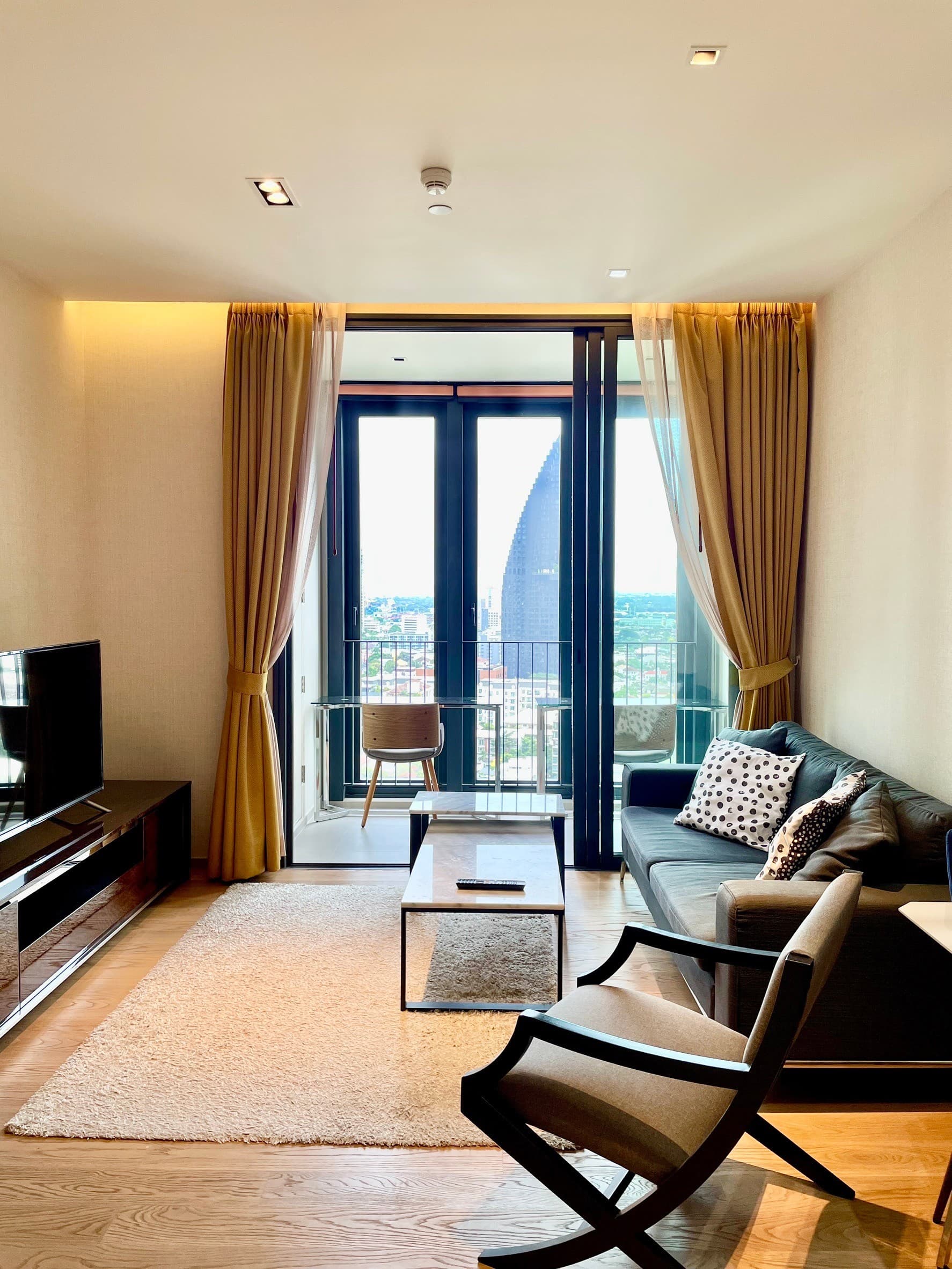 Beatniq Sukhumvit 32 · 1 Bed Condo, 55 sqm, for Rent