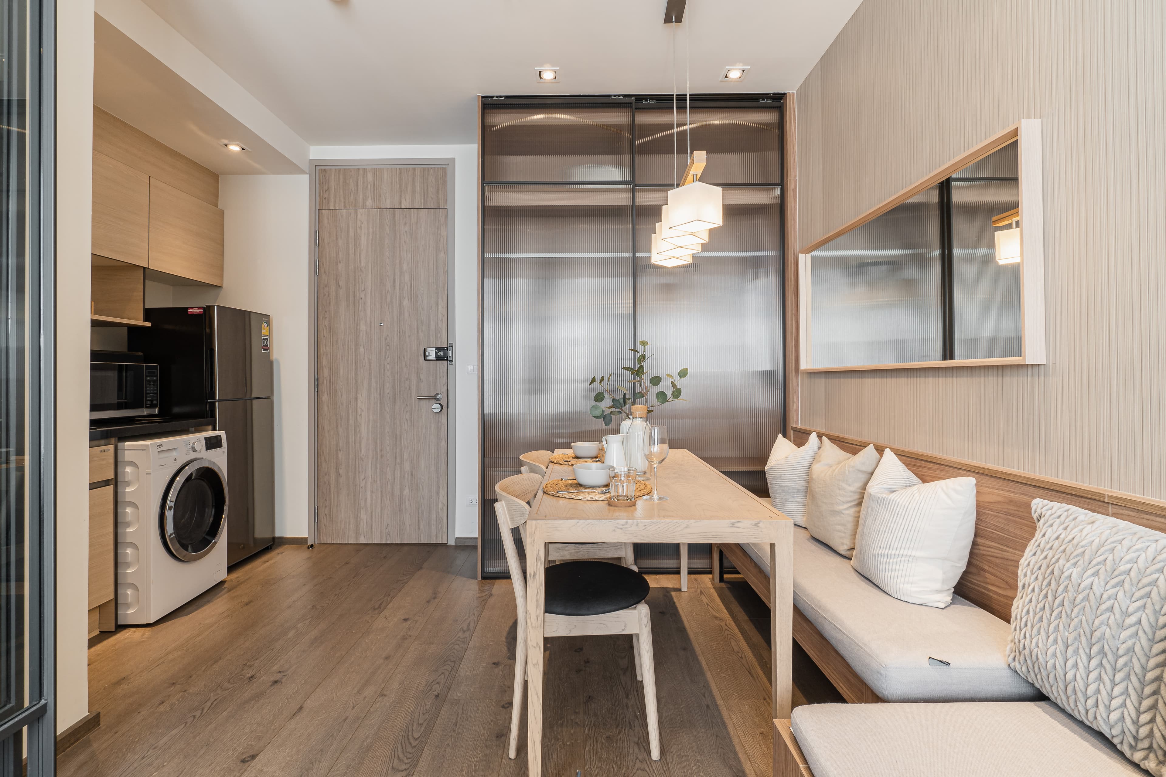 Park 24 · 1 Bed Condo, 27.95 sqm, for Sale or Rent