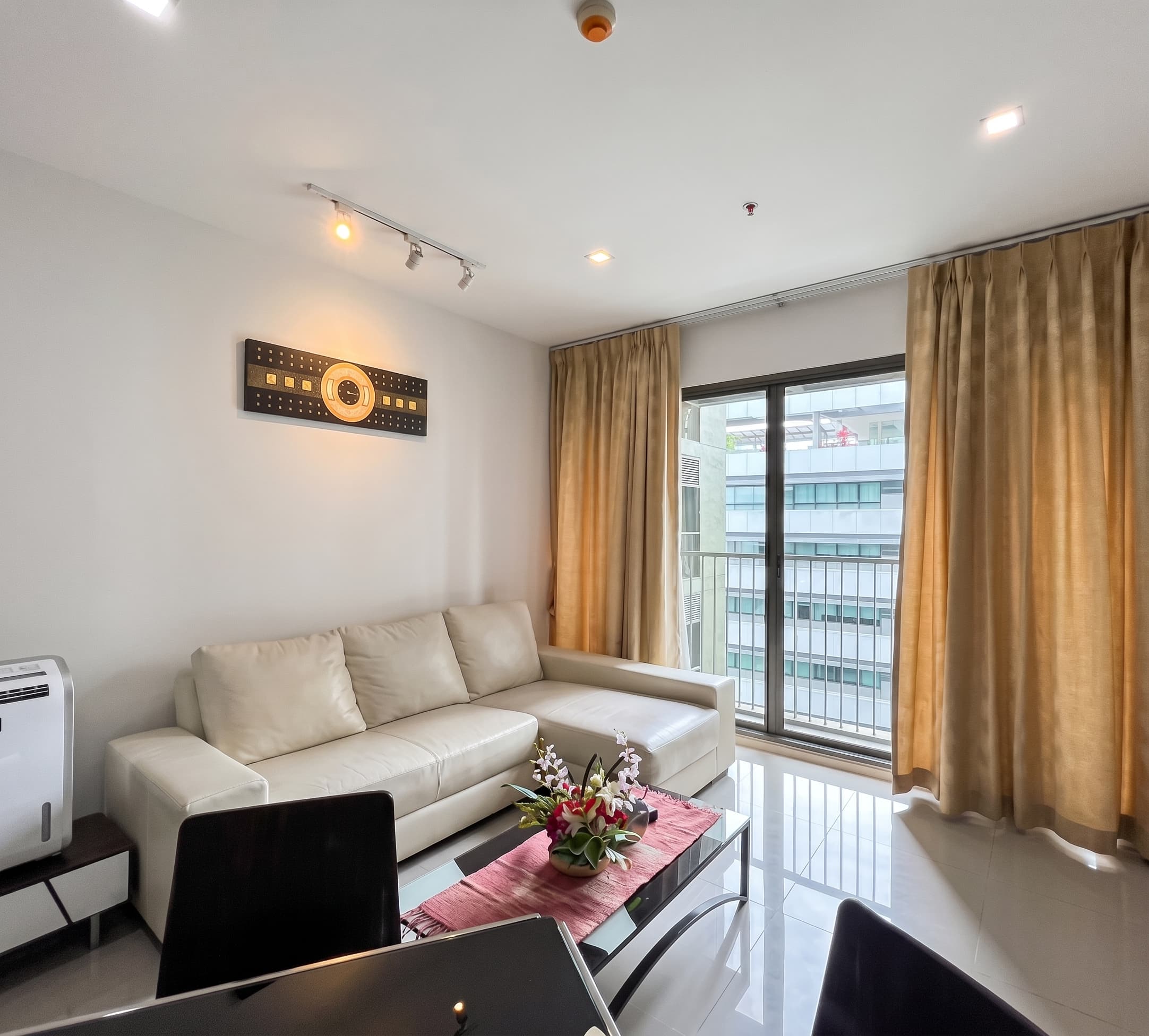 Noble Solo · 1 Bed Condo, 52 sqm, for Sale or Rent