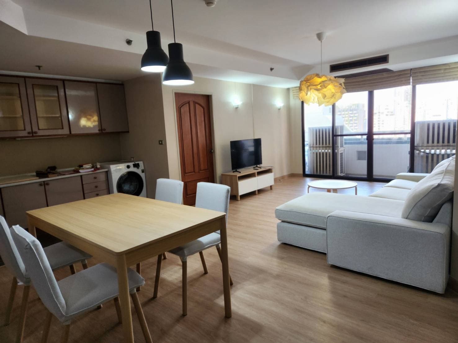 Las Colinas Condo · 2 Beds Condo, 100 sqm, for Rent