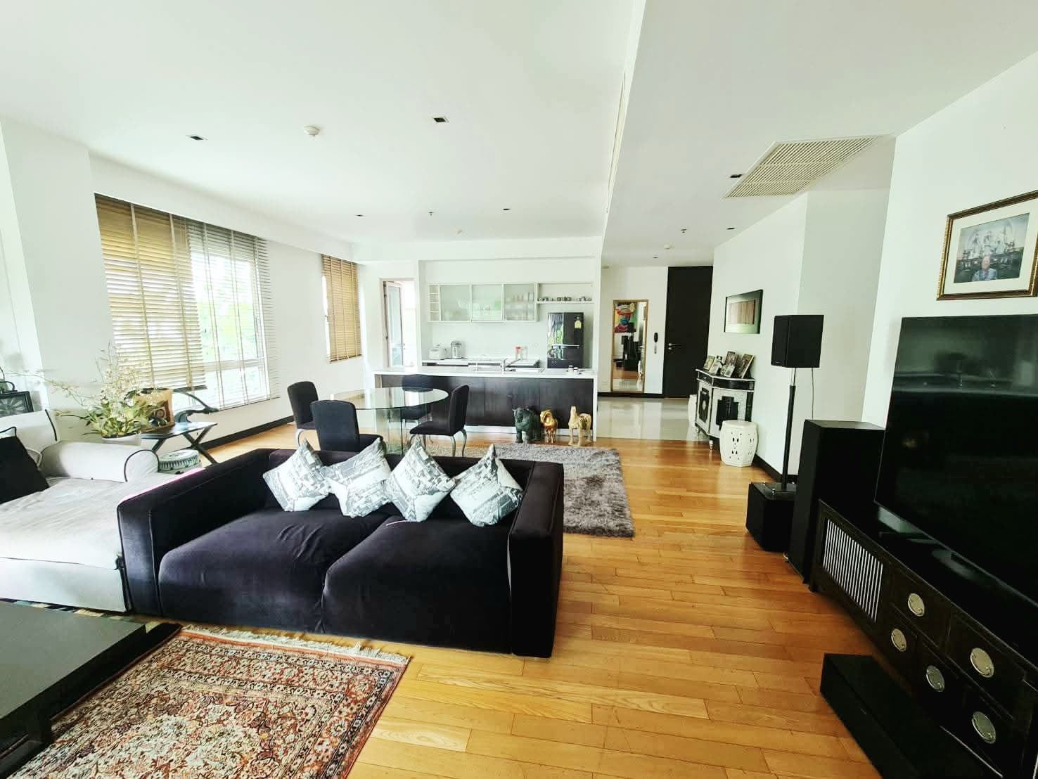 ขาย/เช่า คอนโด The Lofts Yennakart · 3 ห้องนอน · 180.1 ตร.ม.