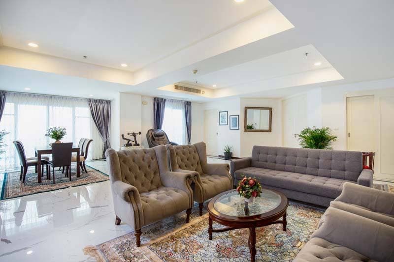 La Vie En Rose · 3 Beds Condo, 182 sqm, for Sale or Rent