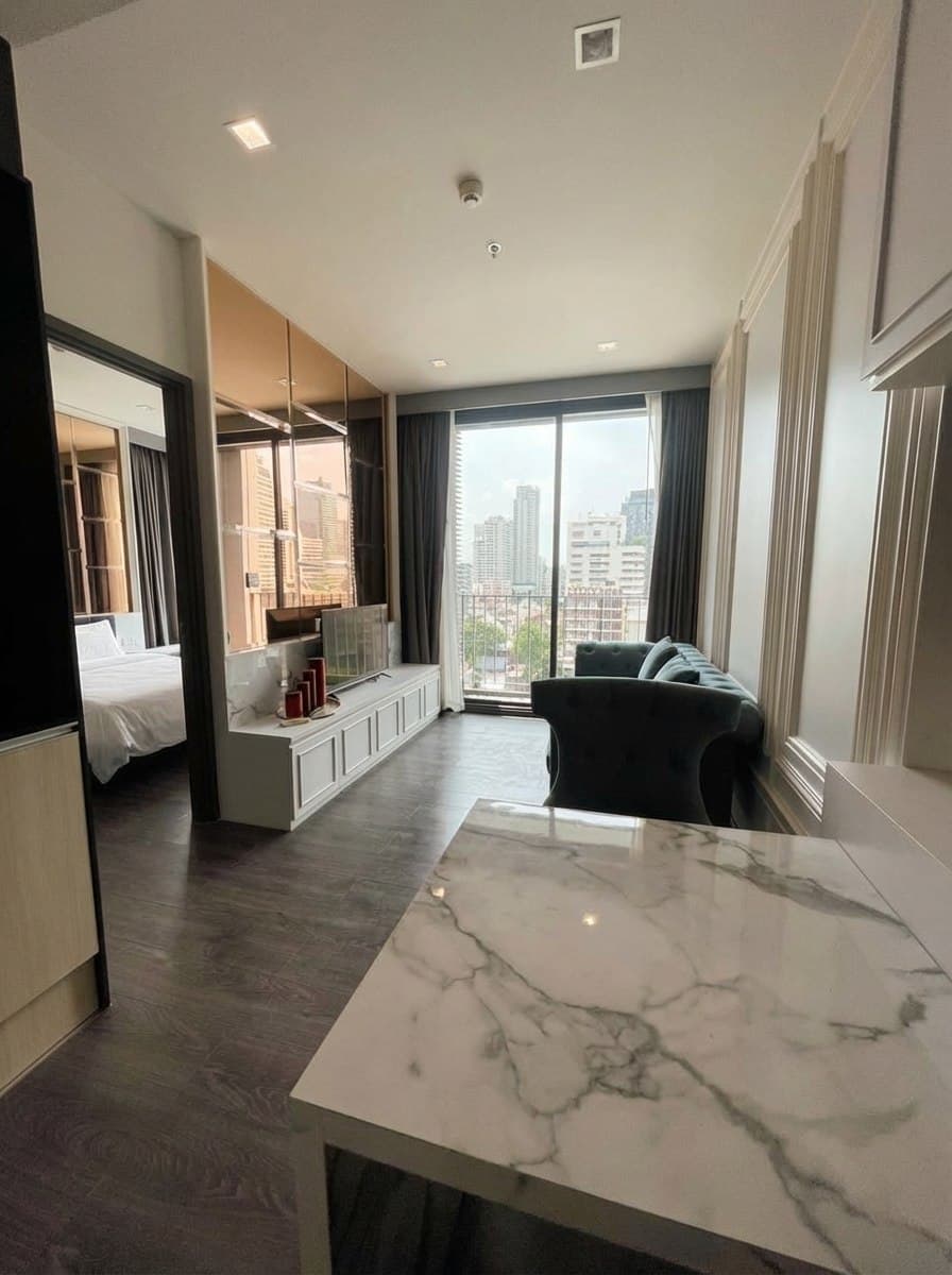 ขาย/เช่า คอนโด Edge Sukhumvit 23 · 1 ห้องนอน · 43 ตร.ม.
